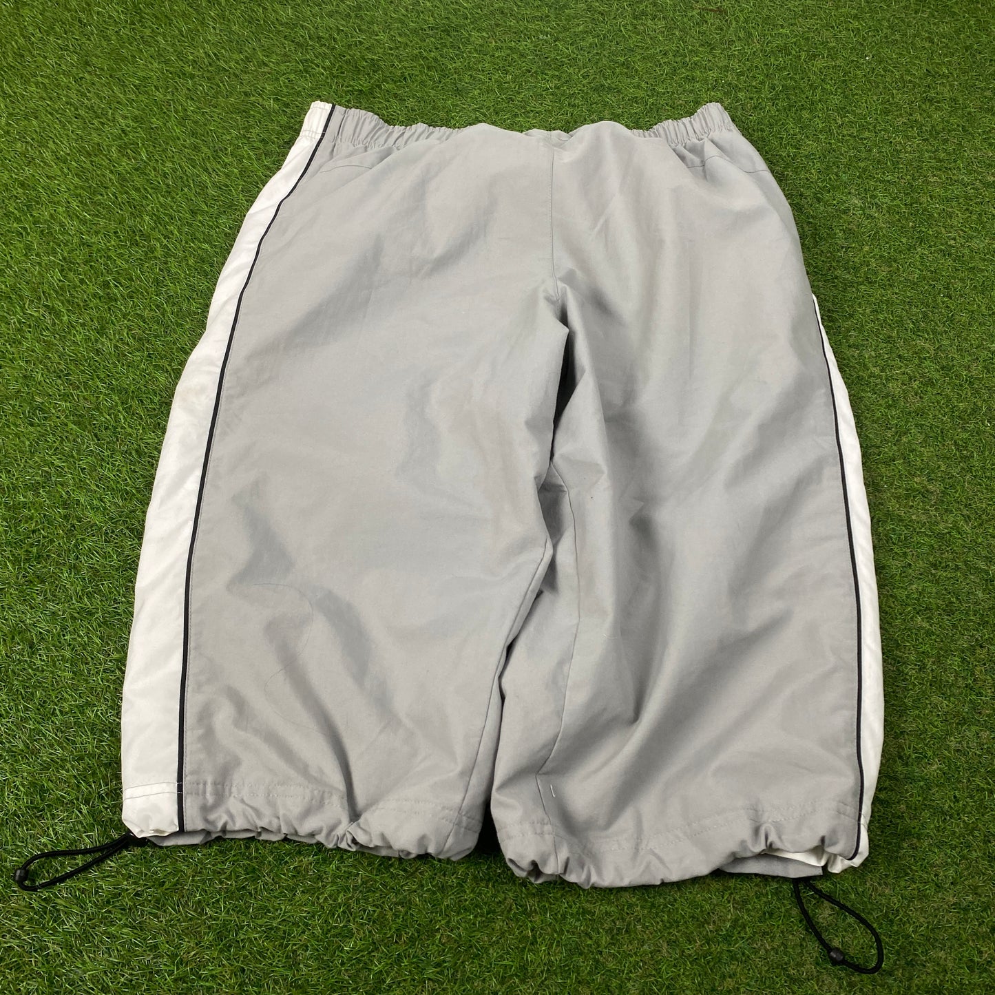 00s Nike 3/4 Length Shorts Grey Medium