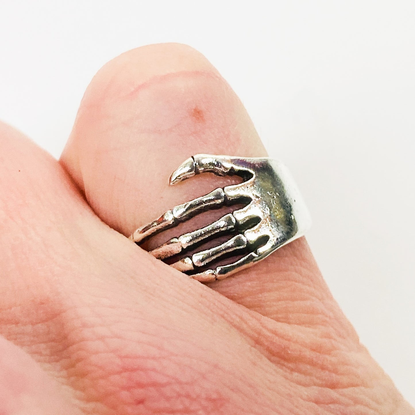Retro Vintage Mini Skeleton Hand Ring Silver