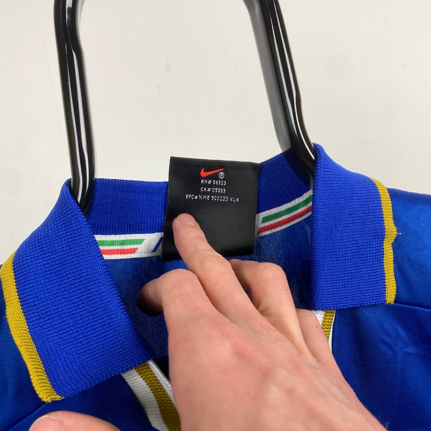 90s Nike Italy Zola Football Shirt T-Shirt Blue Small