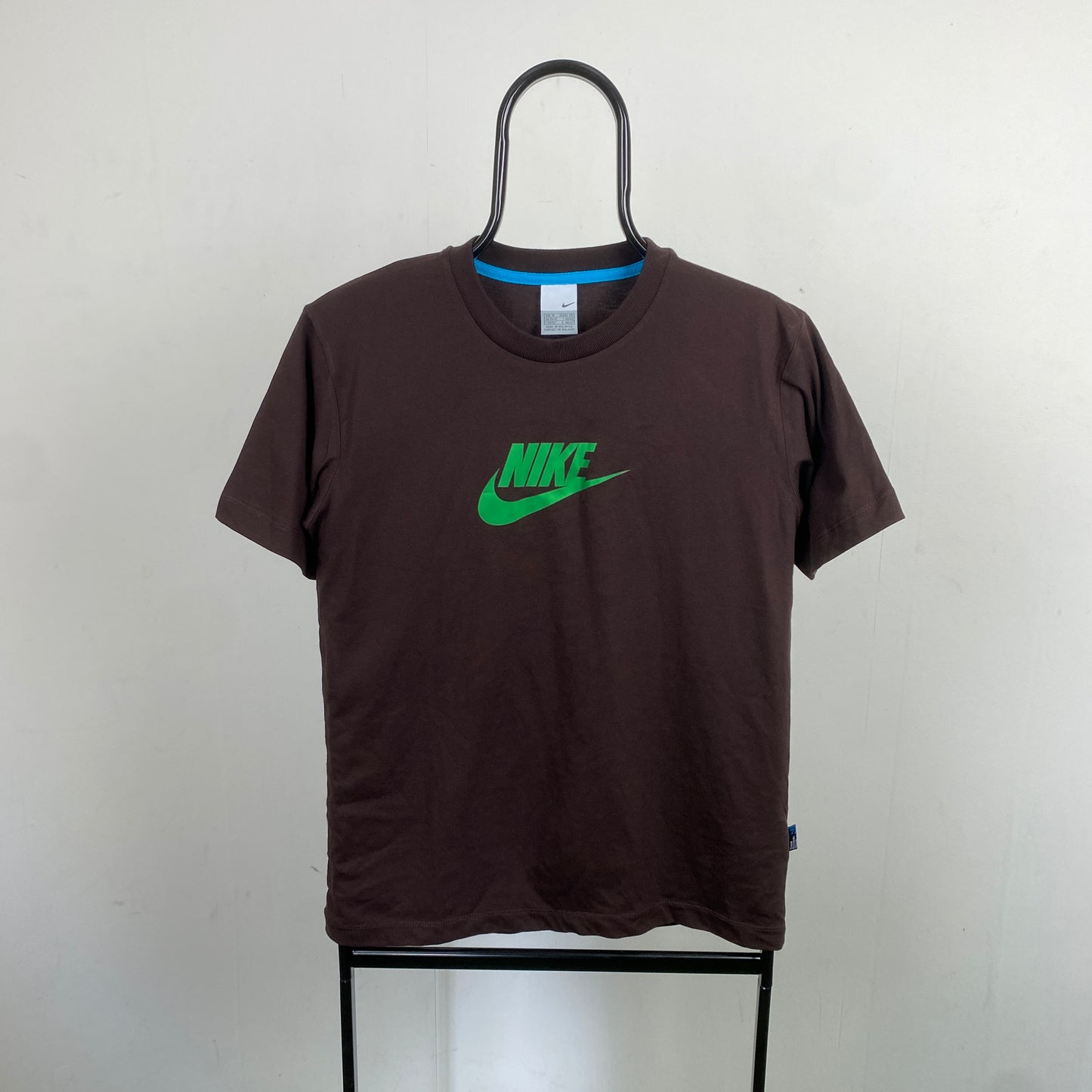 00s Nike T-Shirt Brown Medium