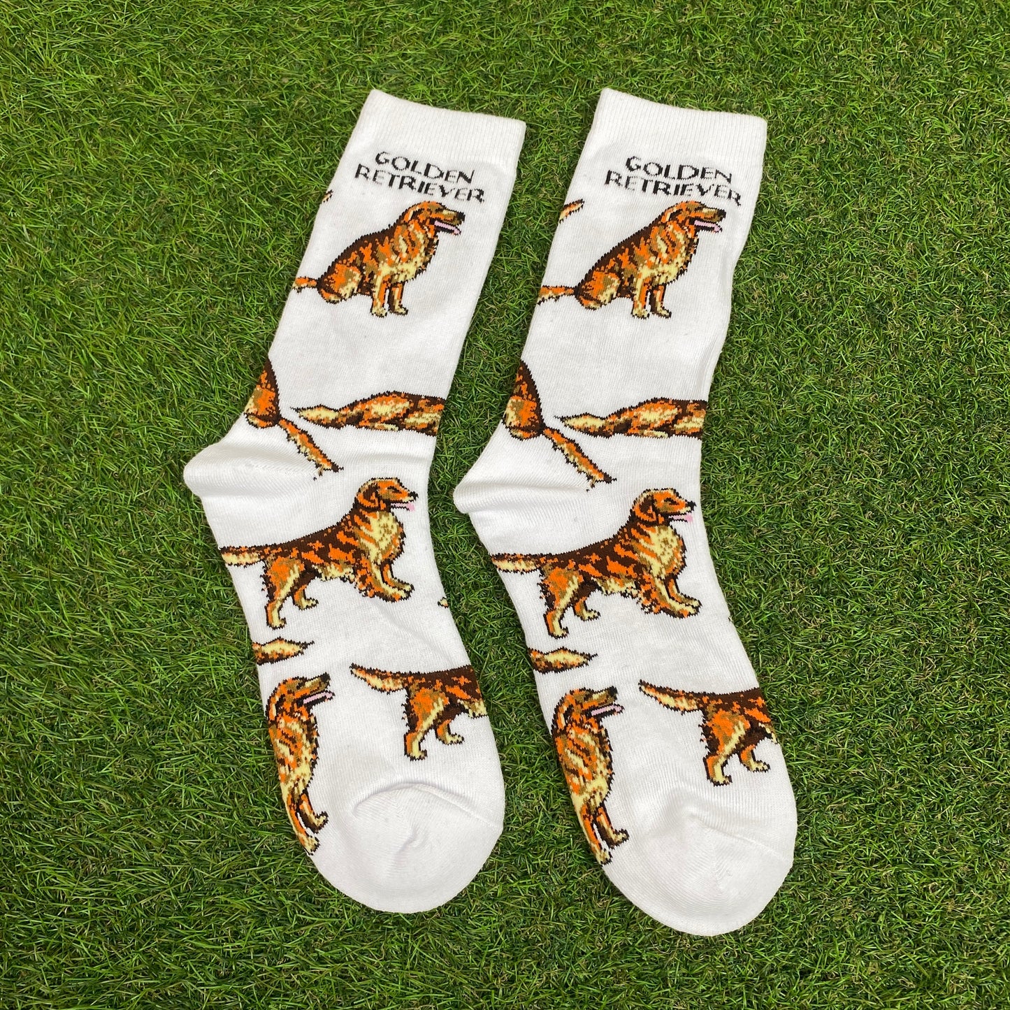 Retro Golden Retriever Dog Socks White UK12-8