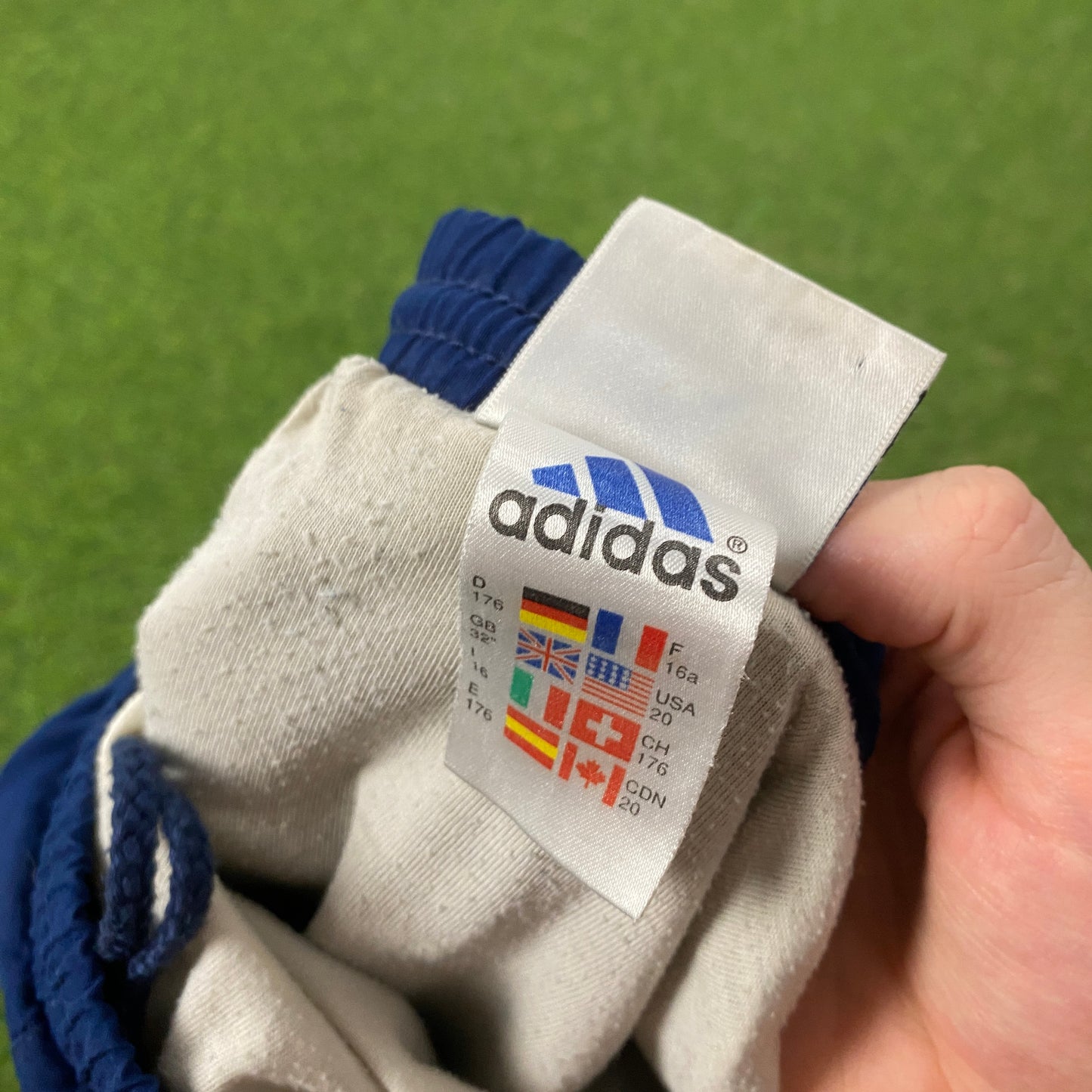 90s Adidas Shorts Blue Medium