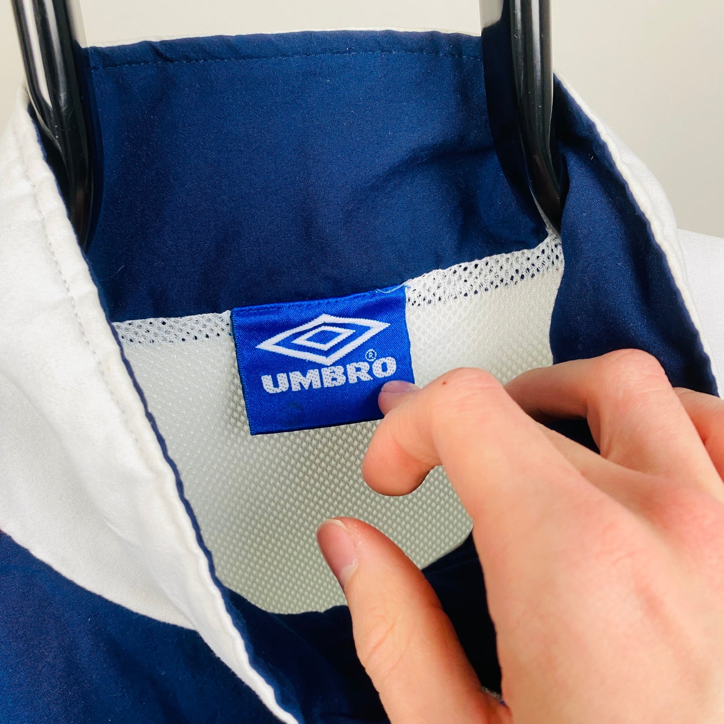 90s Umbro Piping Windbreaker Jacket White XL