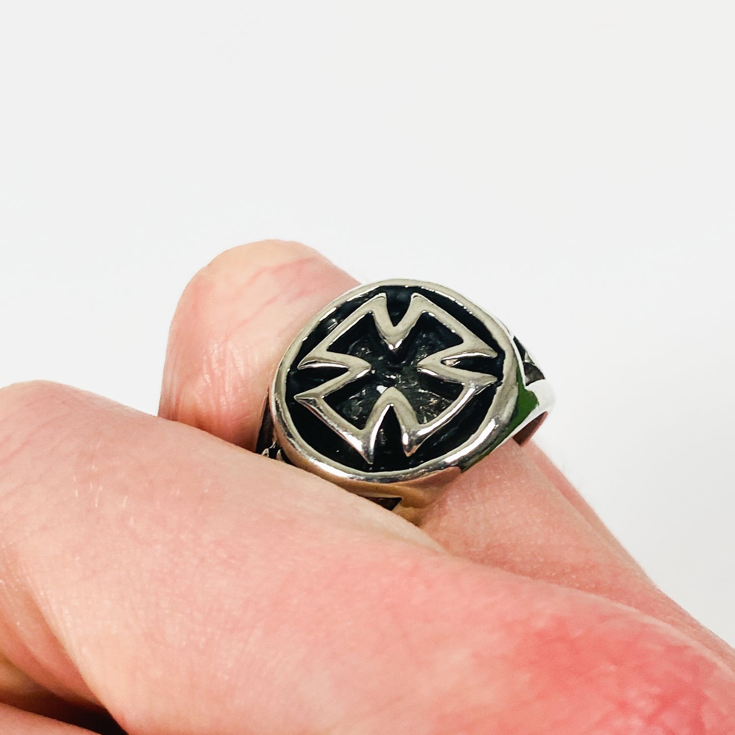 Vintage Adjustable Templar Ring Silver