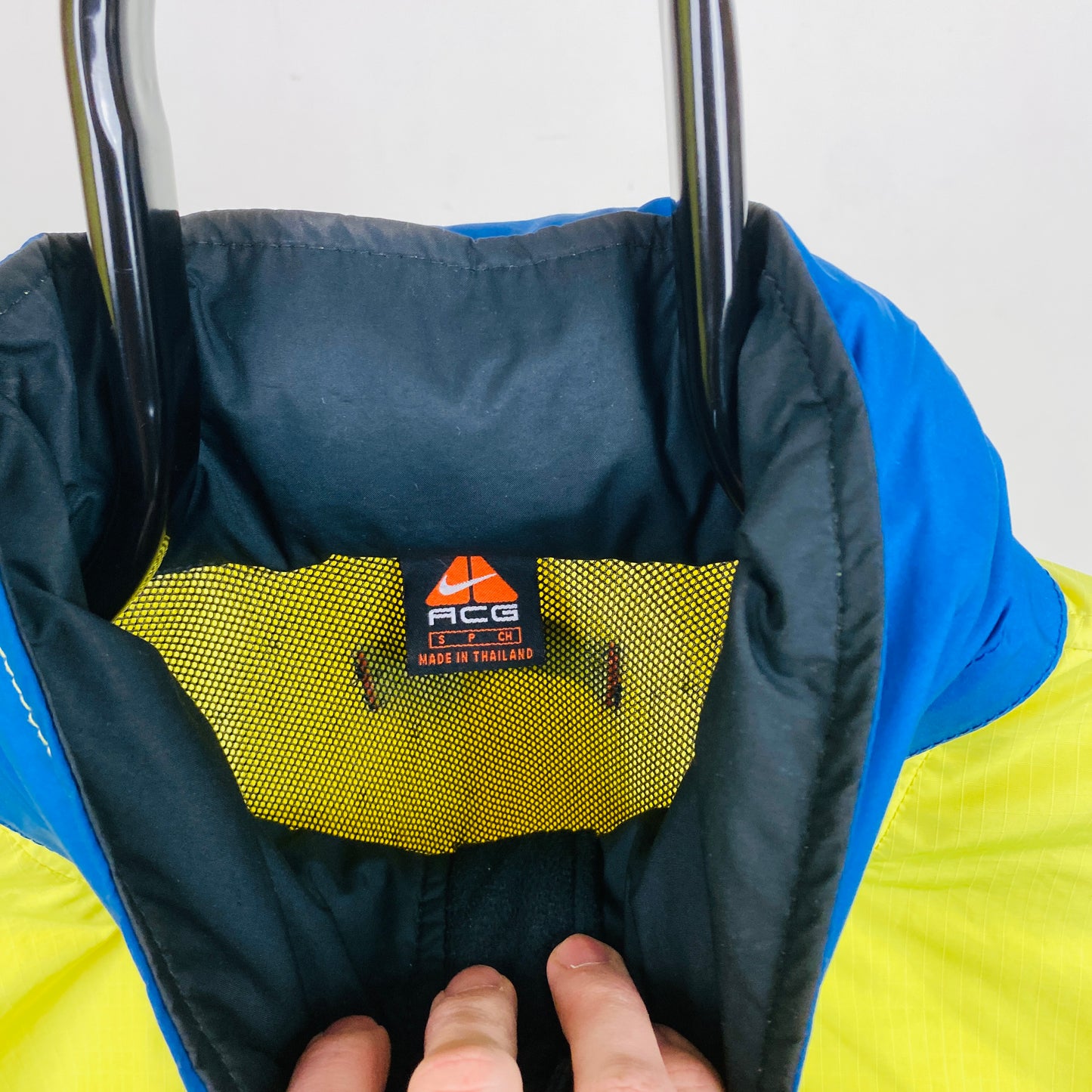 90s Nike ACG Packable Windbreaker Jacket Yellow Small