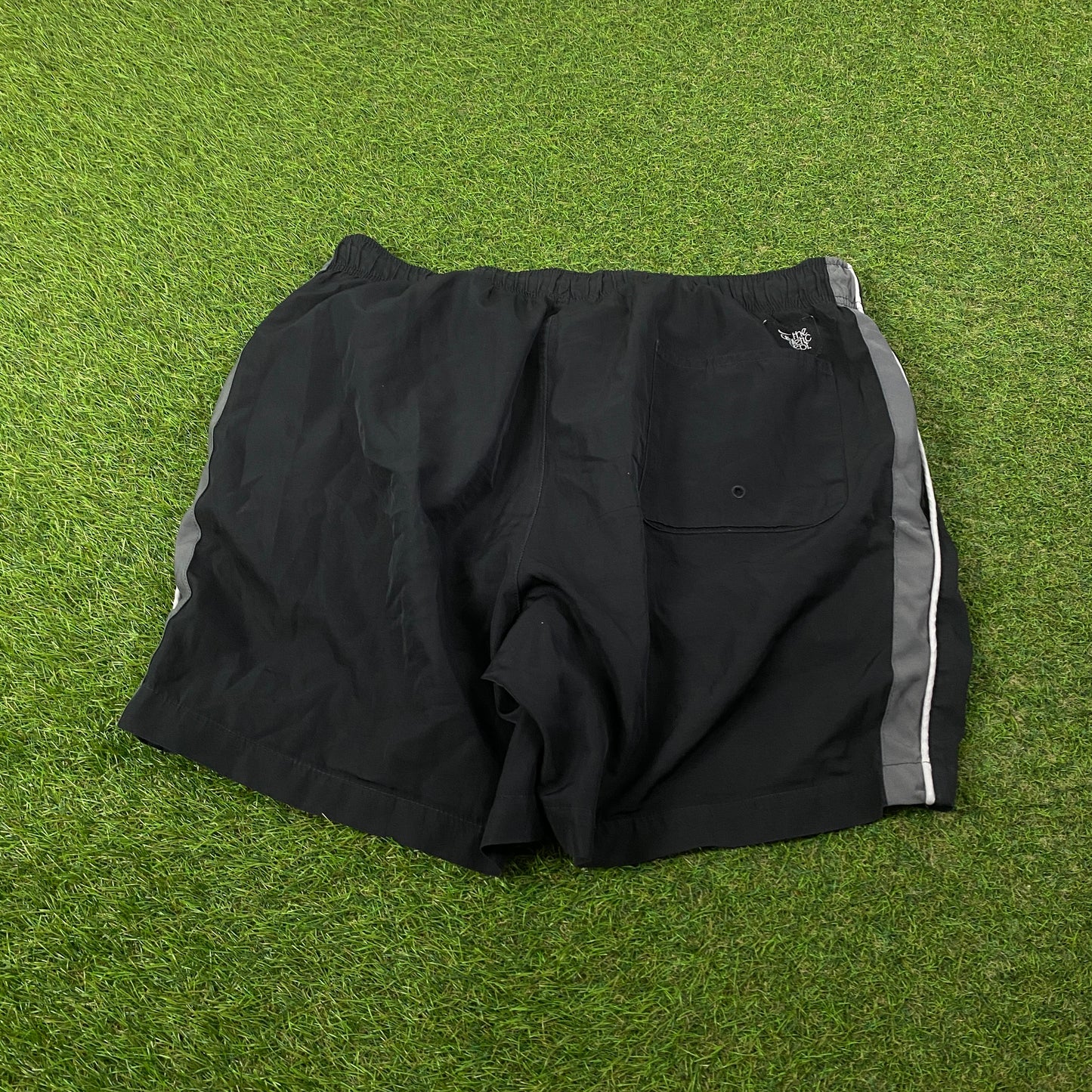 00s Nike Piping Shorts Black Medium