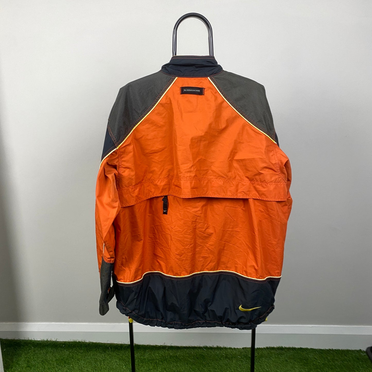 90s Nike ACG Packable Windbreaker Jacket Orange Large