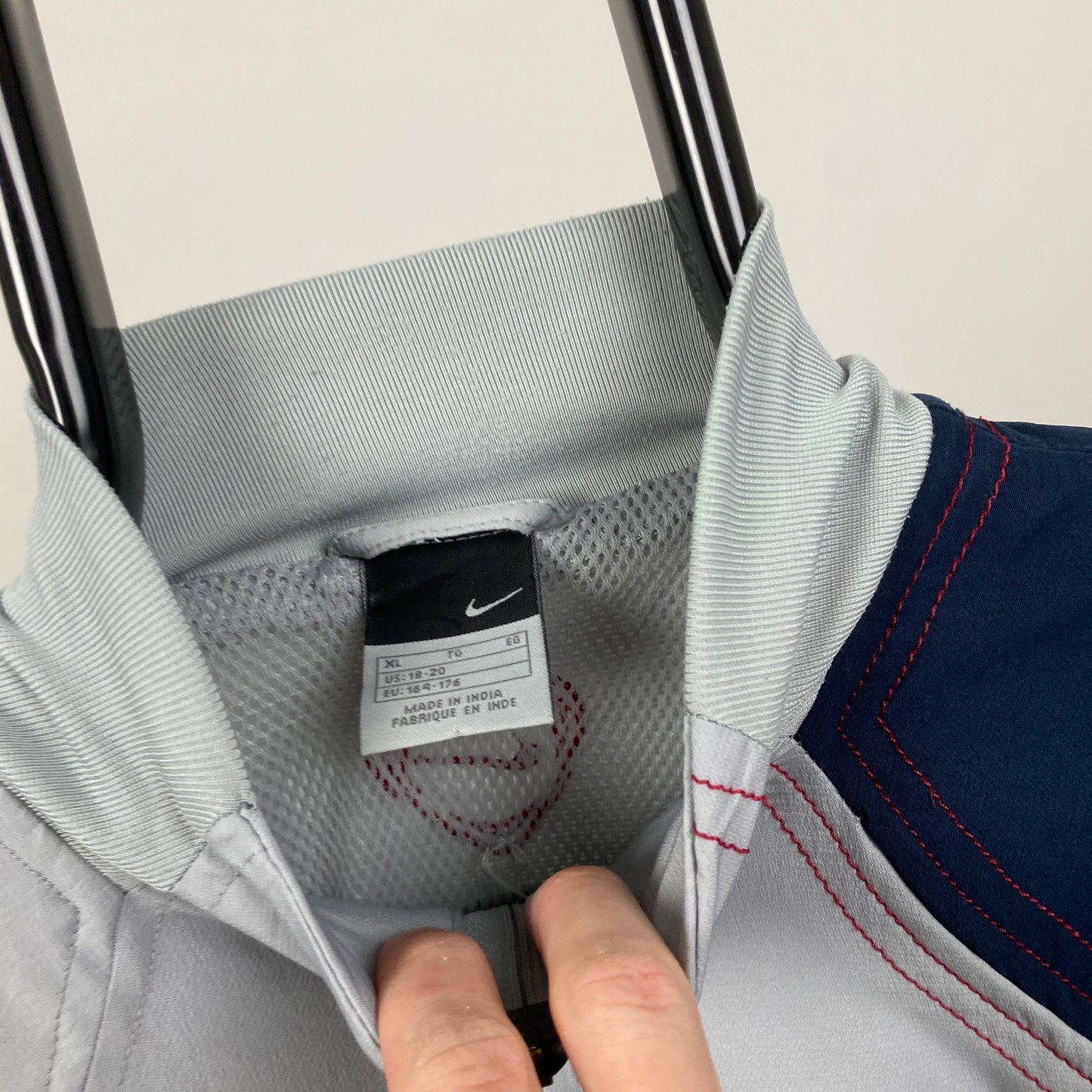 00s Nike Barcelona Windbreaker Jacket Grey Small