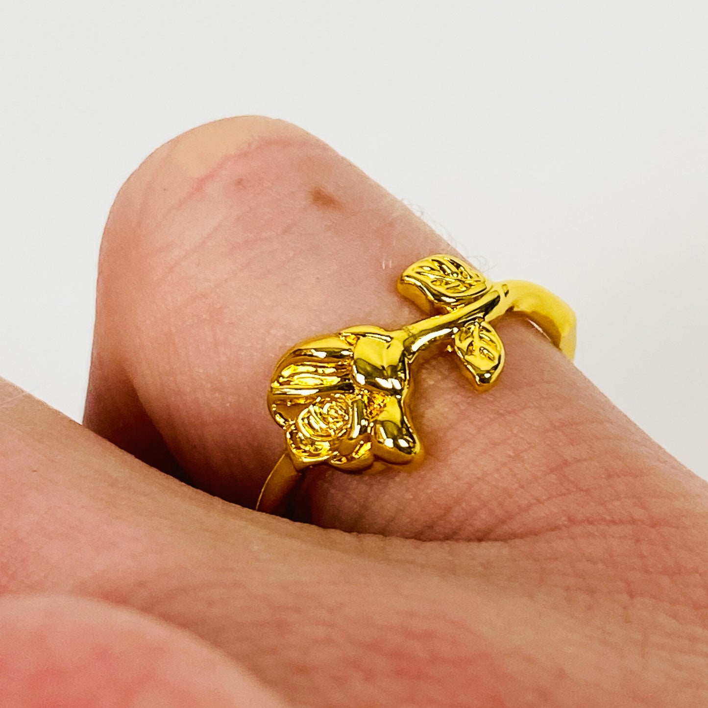 Retro Adjustable Rose Ring Gold