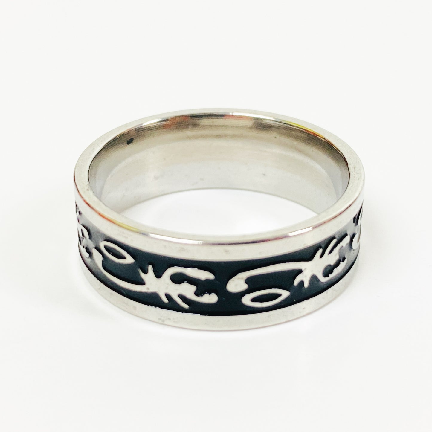 Retro Scorpion Band Ring Silver