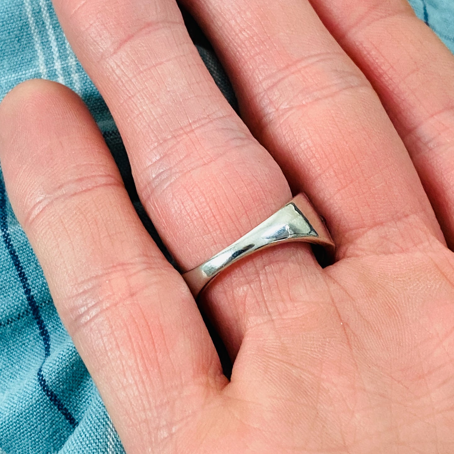 Retro Gemstone Tree Ring Silver