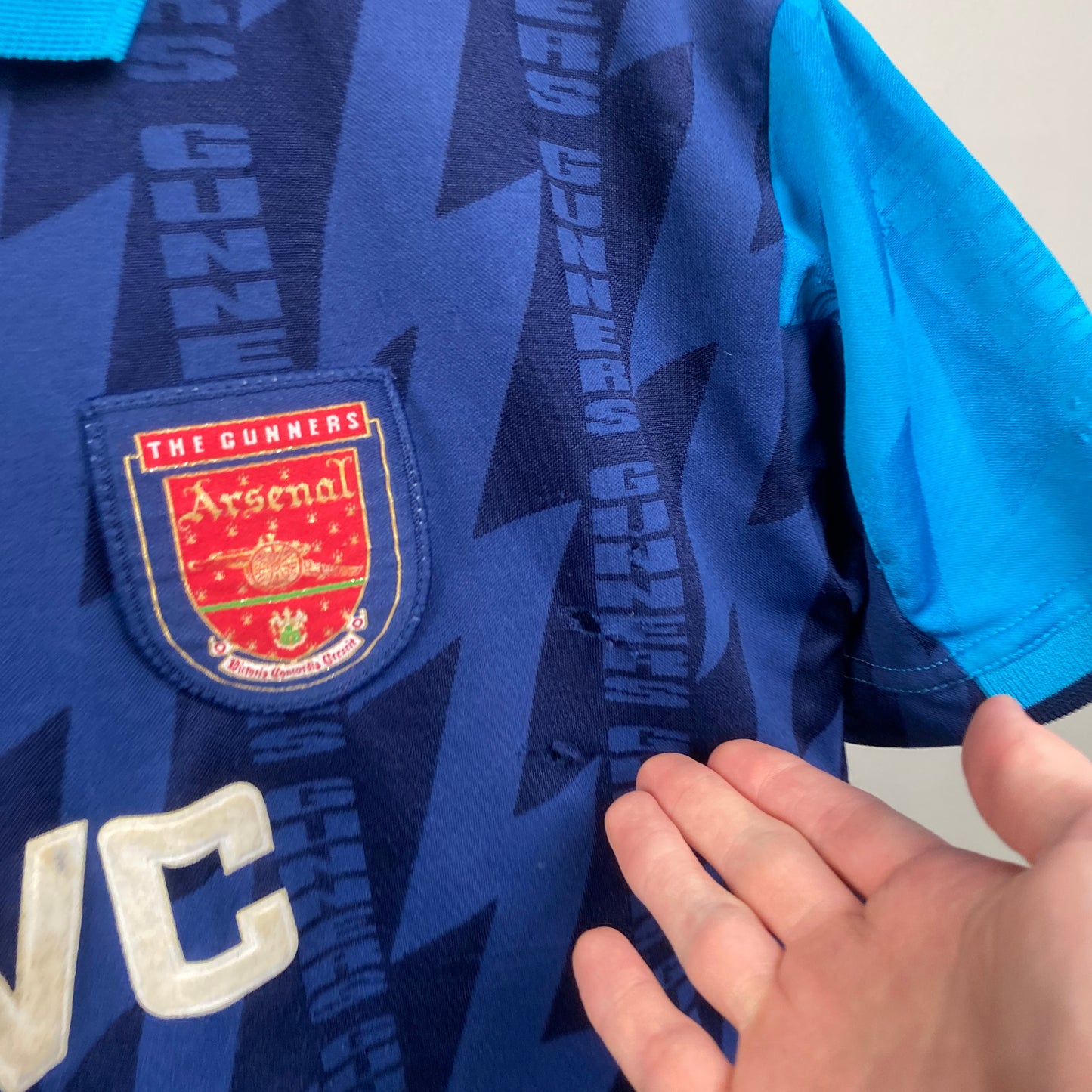 90s Nike Arsenal Football Shirt T-Shirt Blue Small