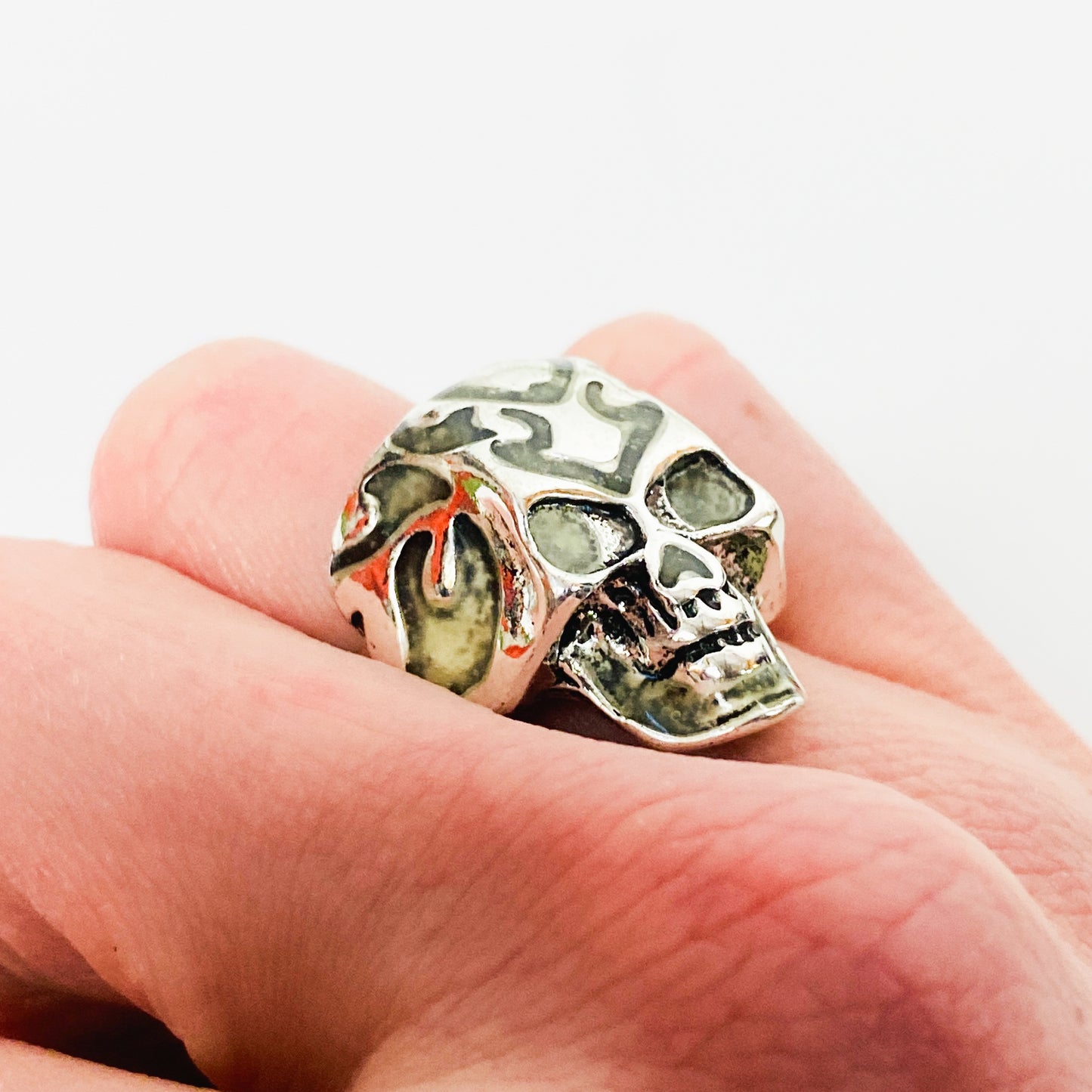 Retro Adjustable Glow In The Dark Skull Ring Silver