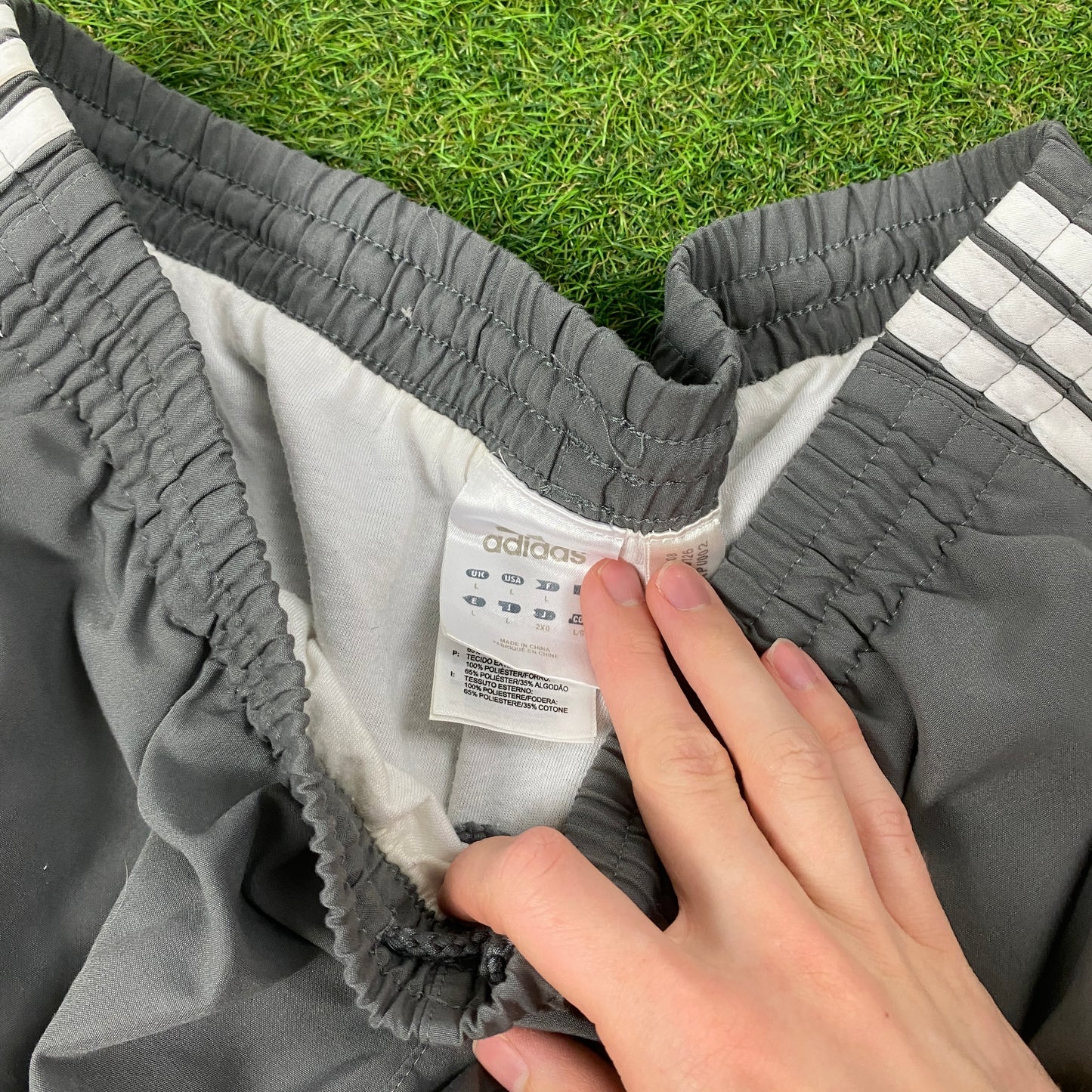 00s Adidas Shorts Grey Large