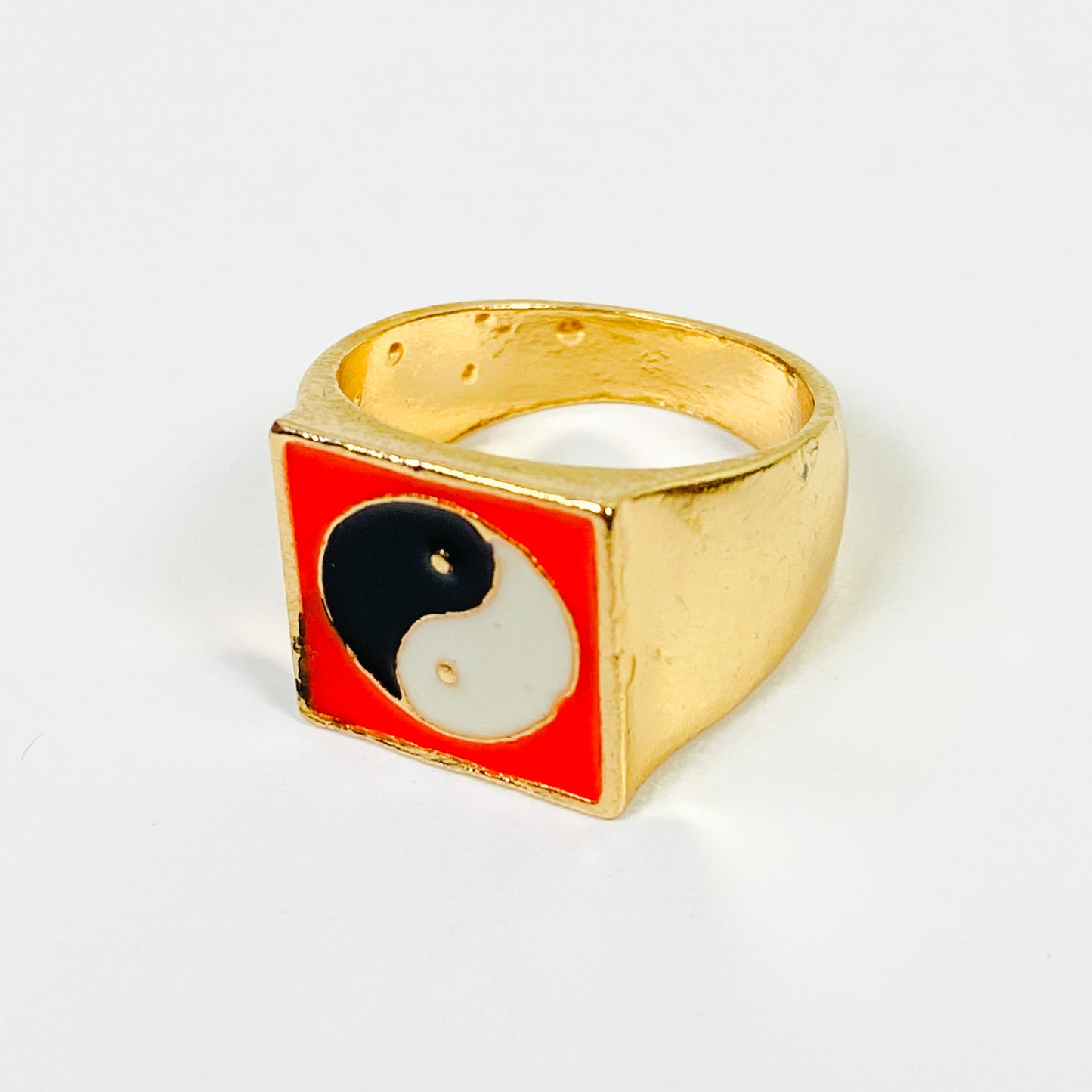 Retro Vintage Peace Ring Gold