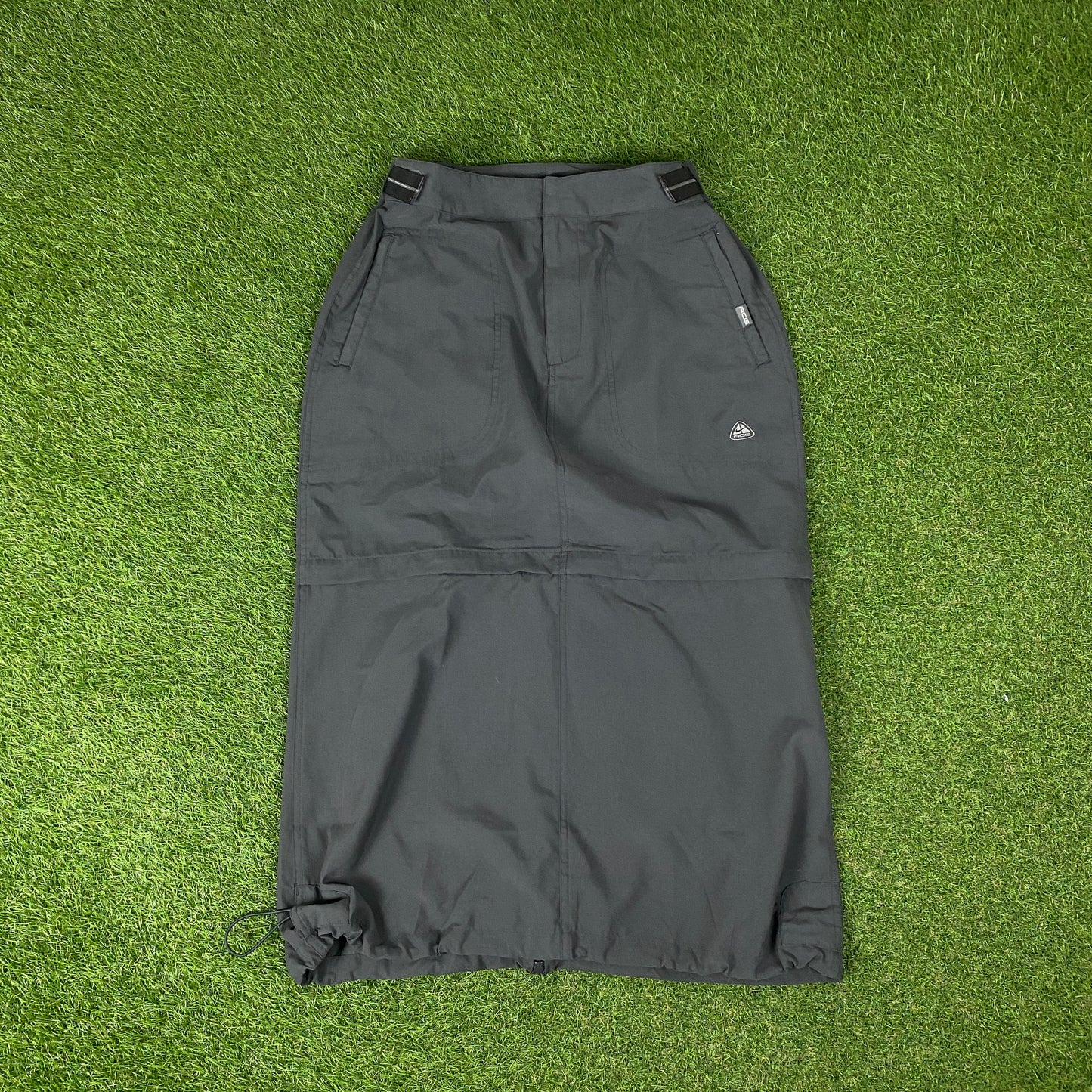 00s Nike ACG Zip Off Skirt Shorts Grey Large