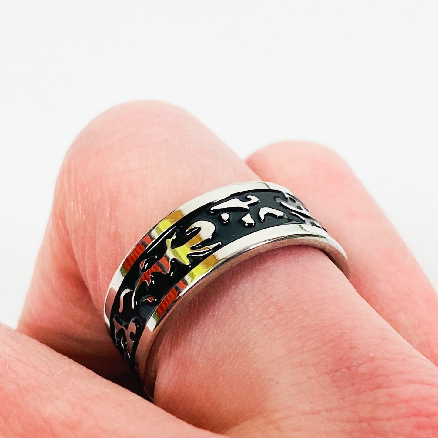 Retro Cracked Band Ring Silver