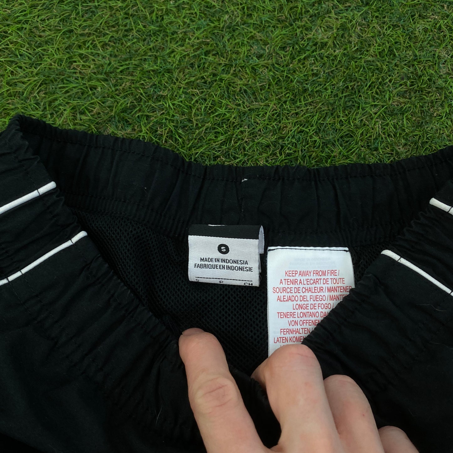 00s Nike Piping Shorts Black Small