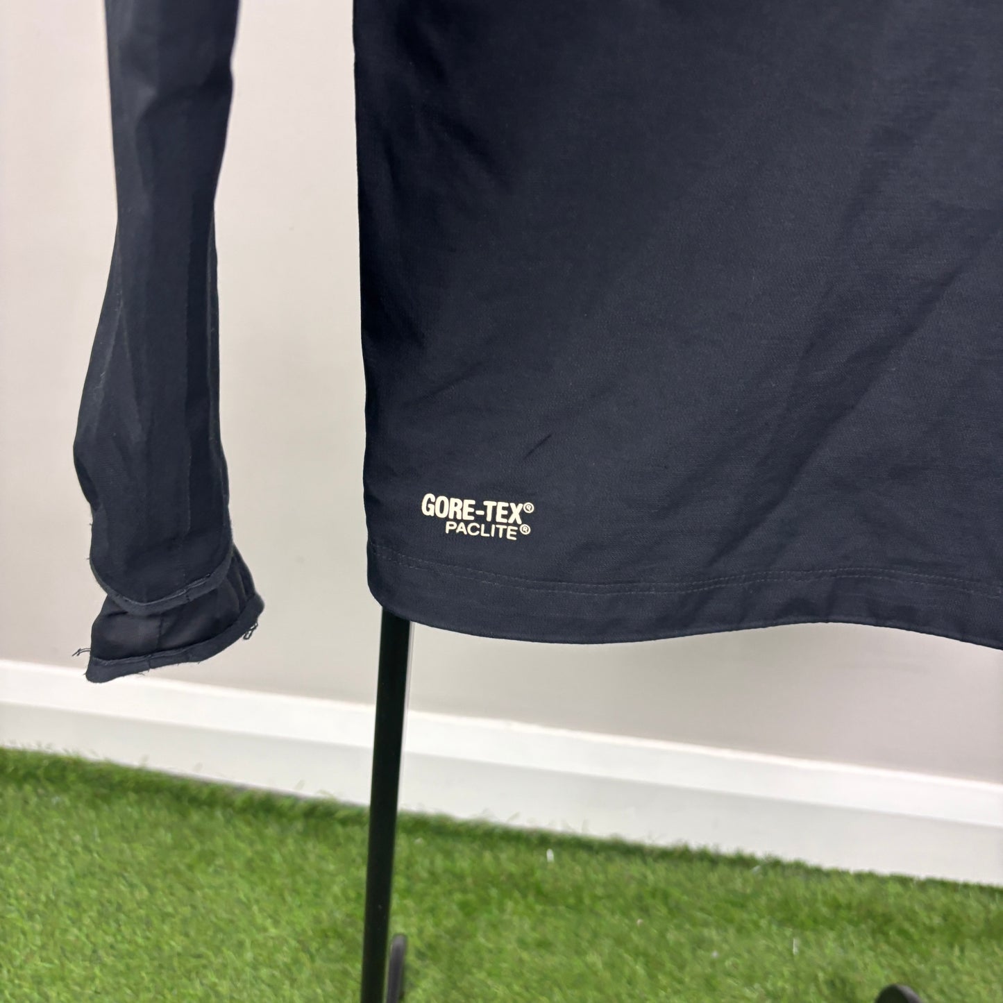 90s Nike Gore-Tex Waterproof Windbreaker Jacket Black Small