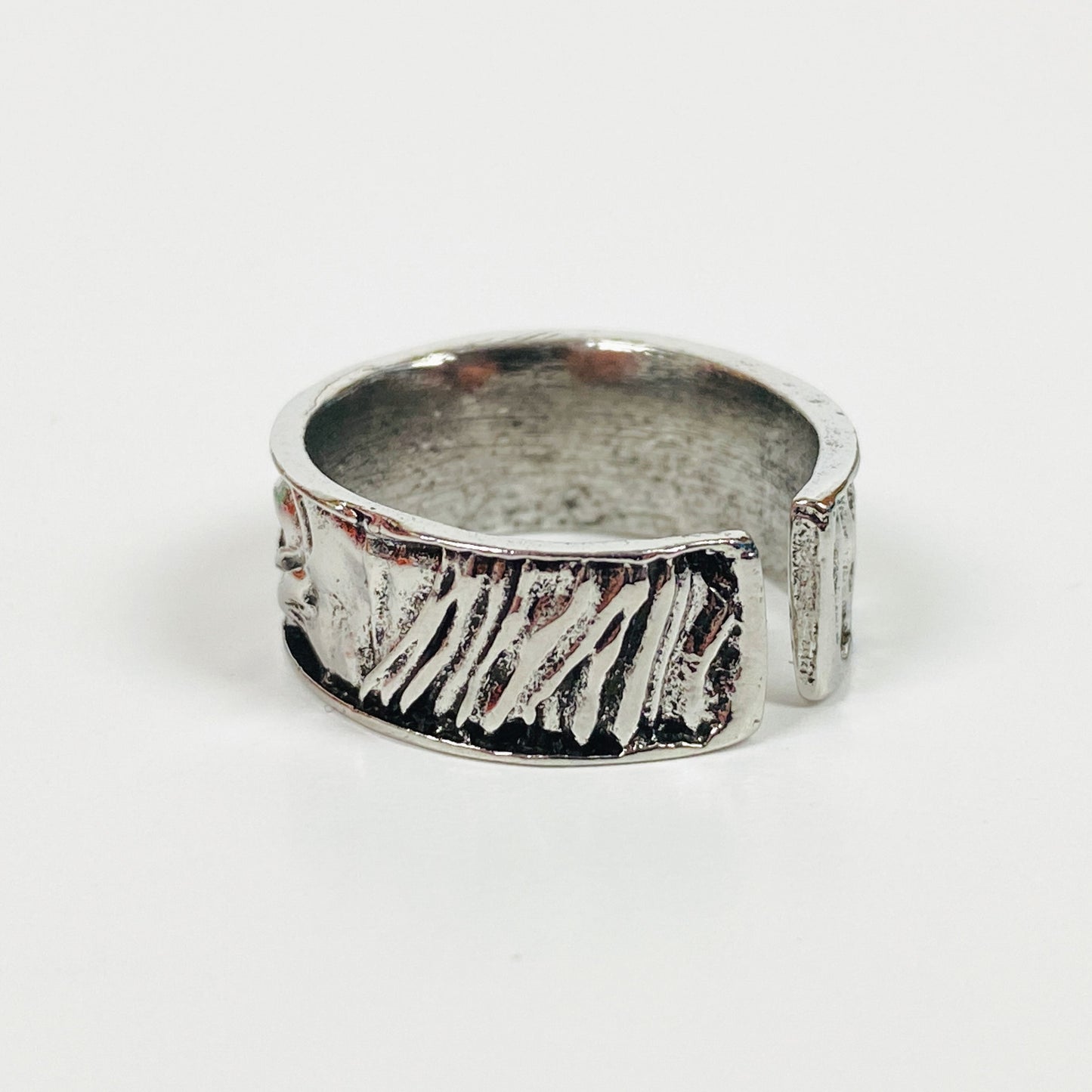 Vintage Retro Adjustable Eye Ring Silver