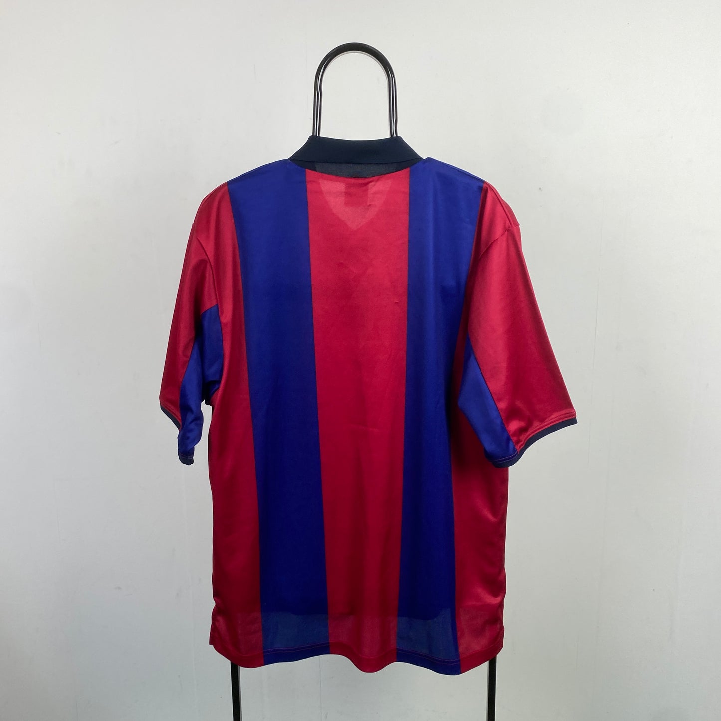 90s Nike Barcelona Football Shirt T-Shirt Red Medium