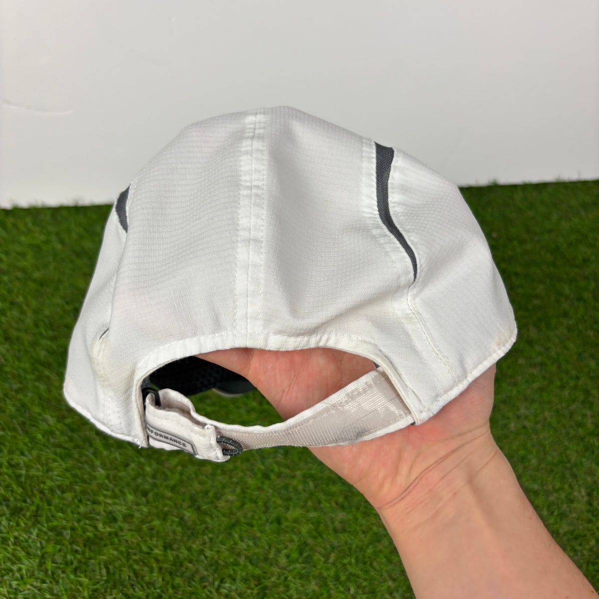 00s Nike Reflective Running Hat White