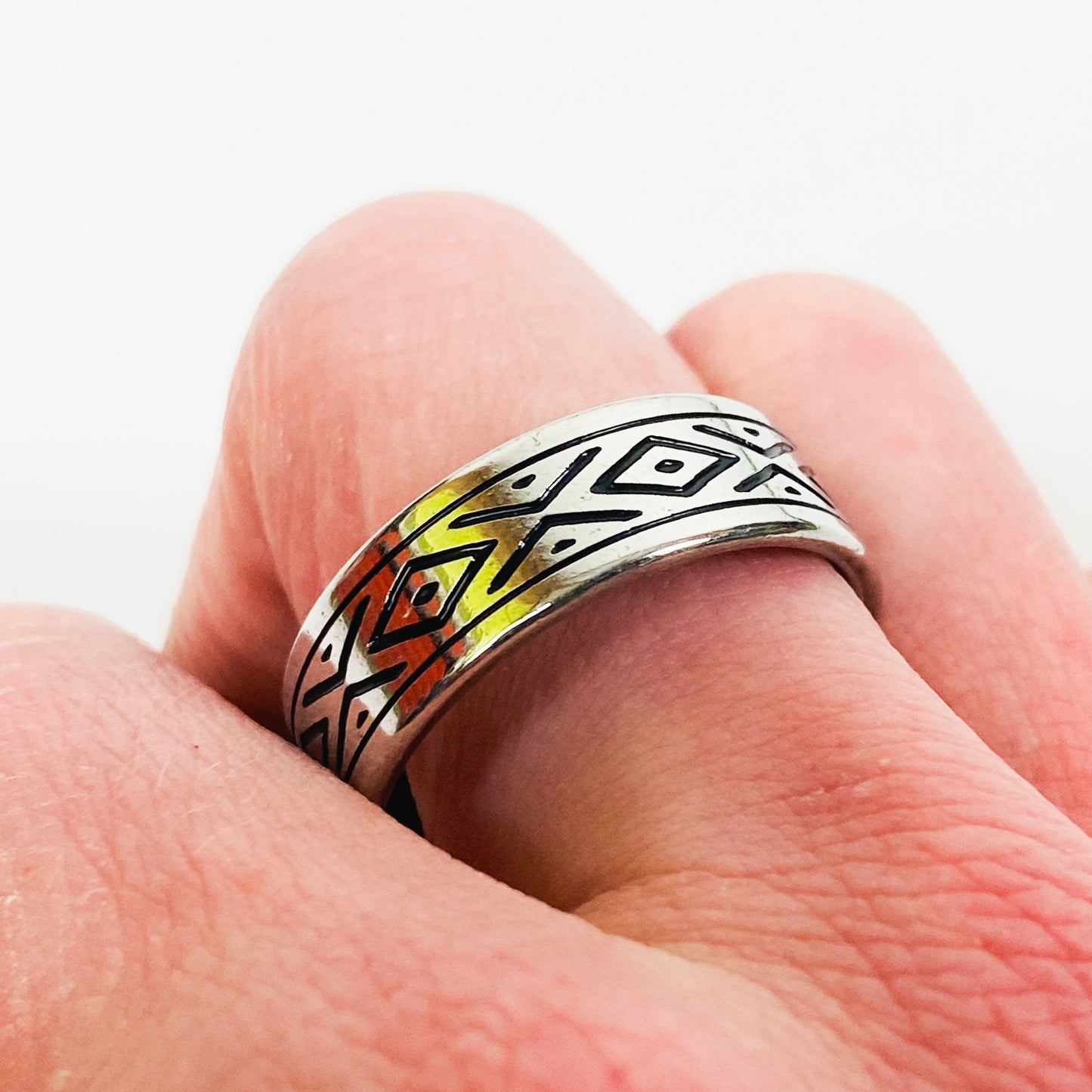 Retro Aztec Band Ring Silver