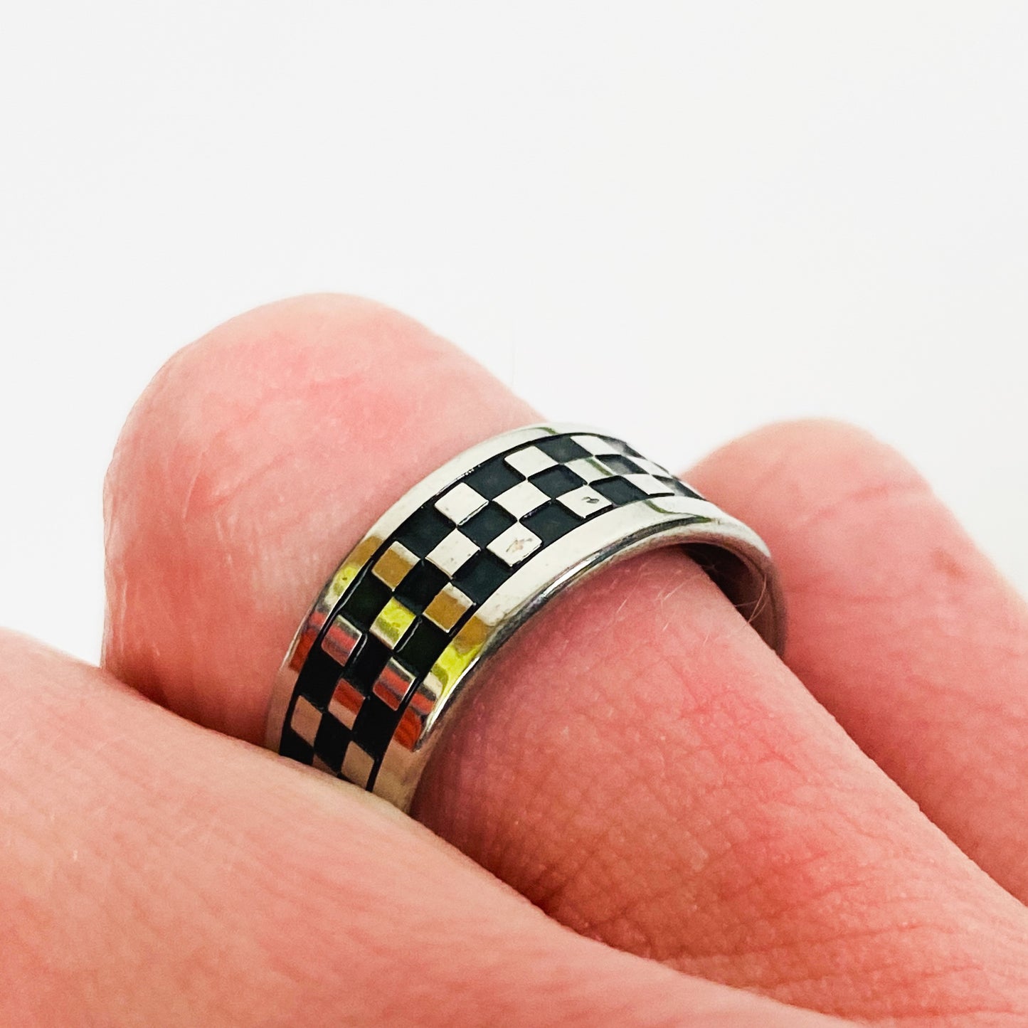 Retro Checkerboard Band Ring Silver