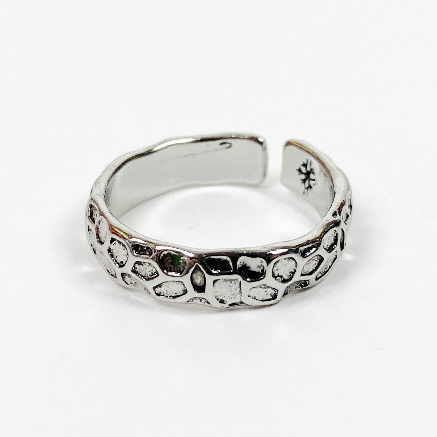 Vintage Retro Adjustable Indent Ring Silver