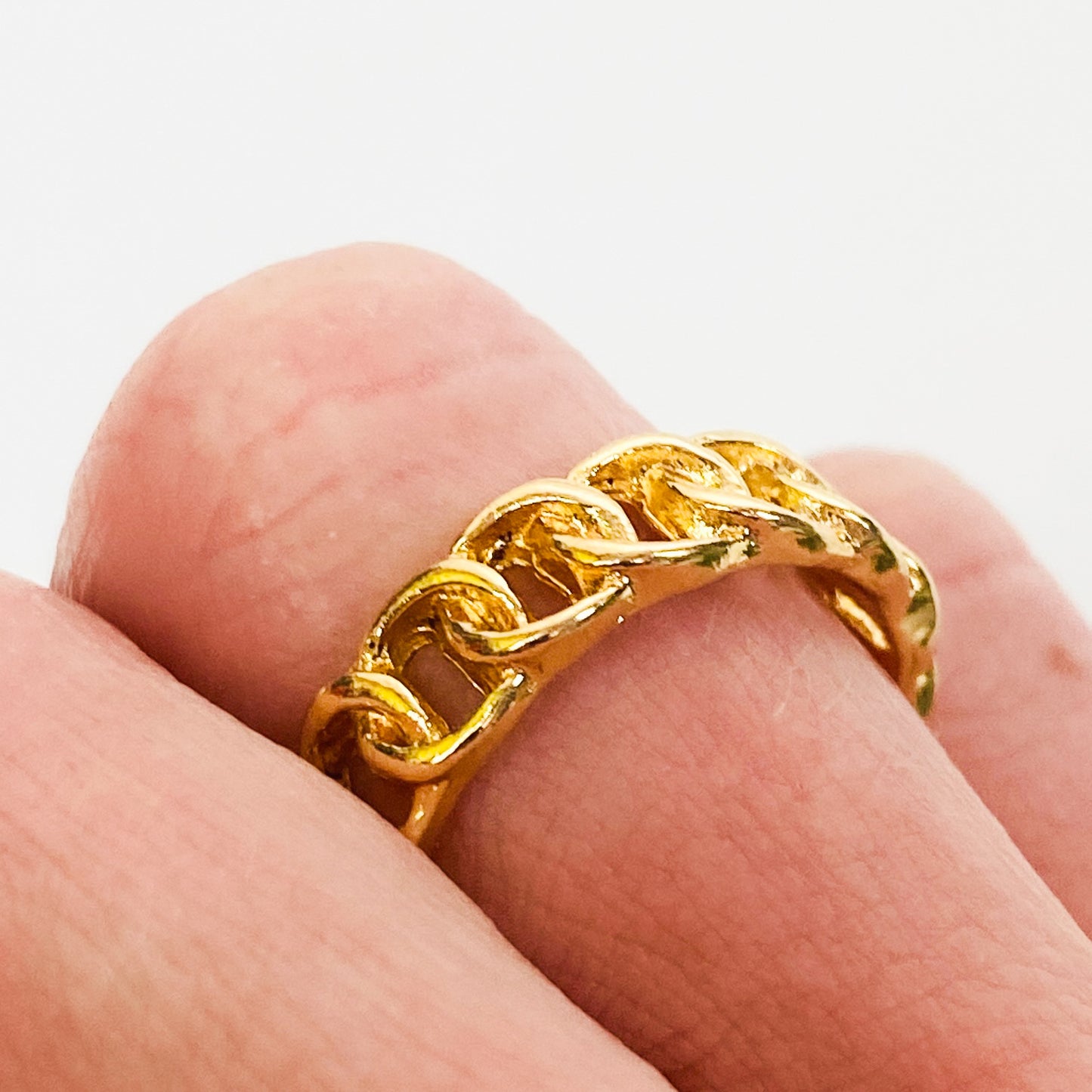 Chained Ring Gold