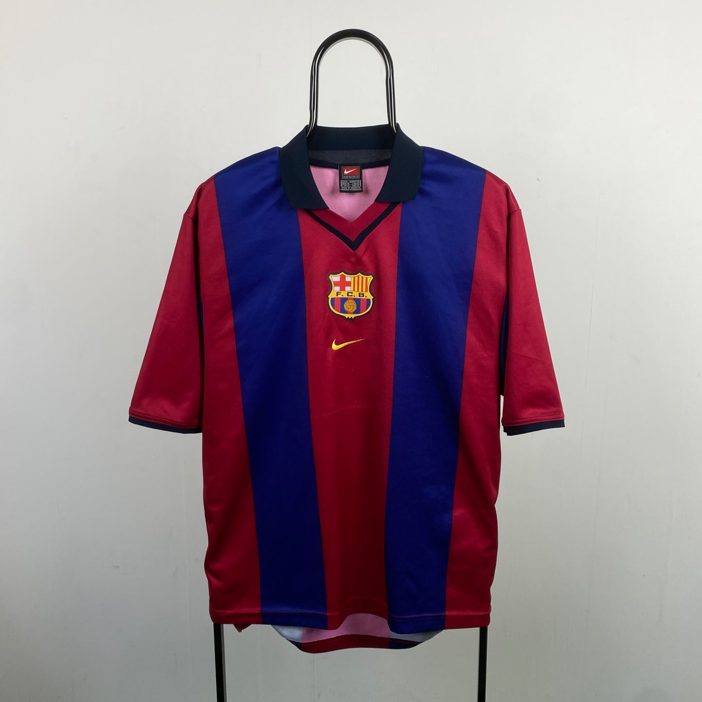 90s Nike Barcelona Football Shirt T-Shirt Red Medium