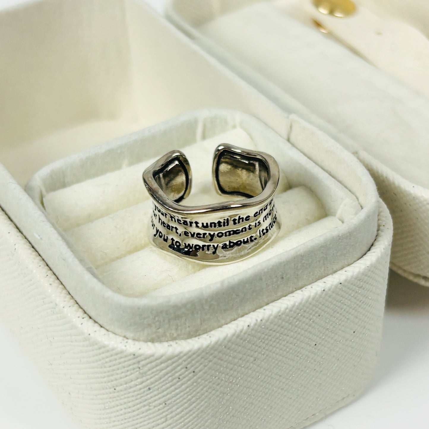 Vintage Storyteller Ring .925 Silver