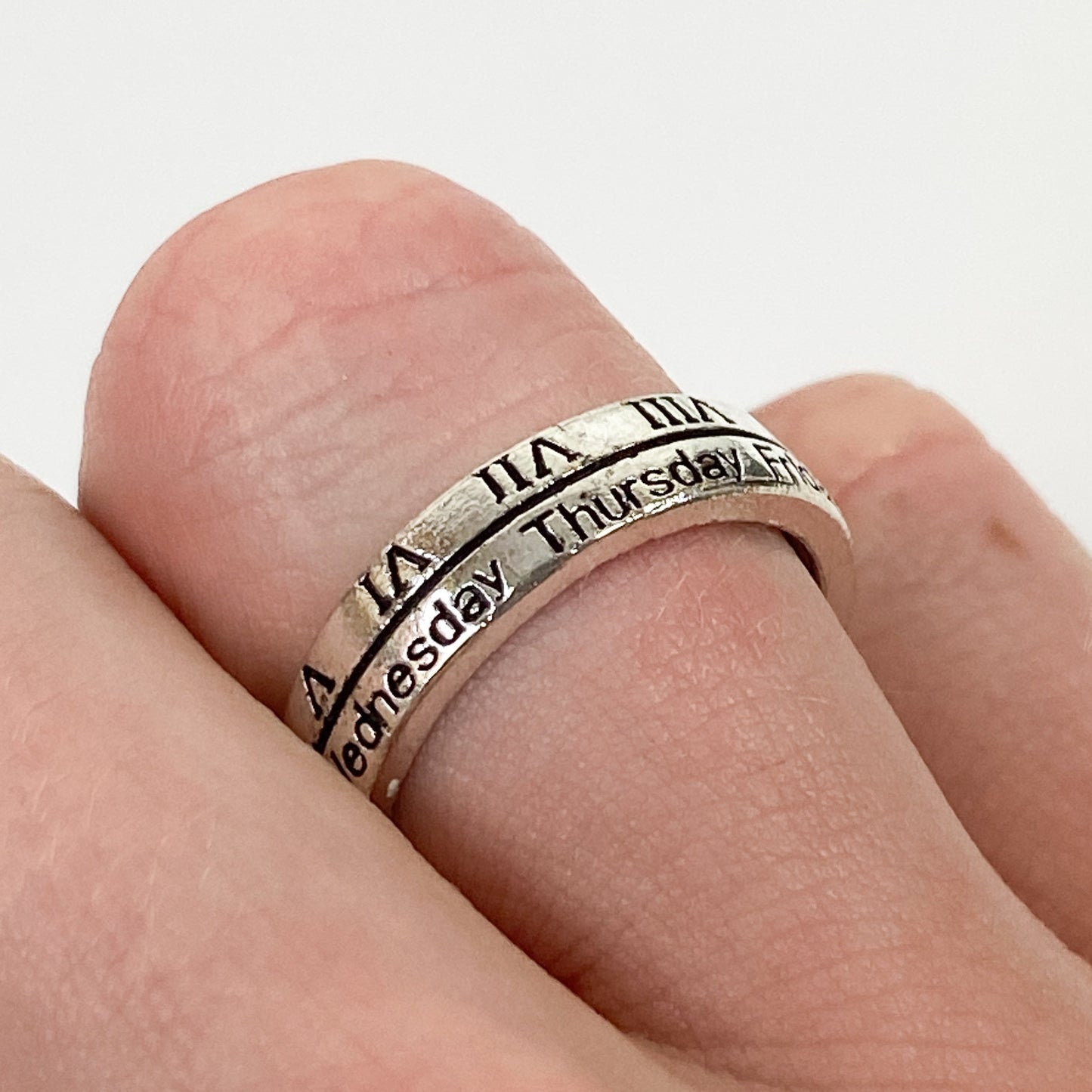 Retro Adjustable Calendar Ring Silver