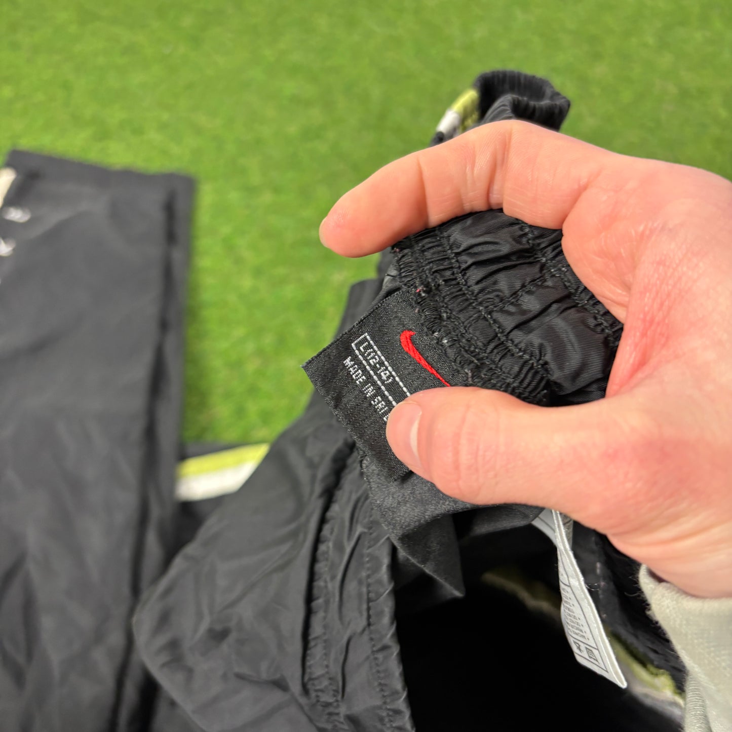 90s Nike Piping Joggers Black Large