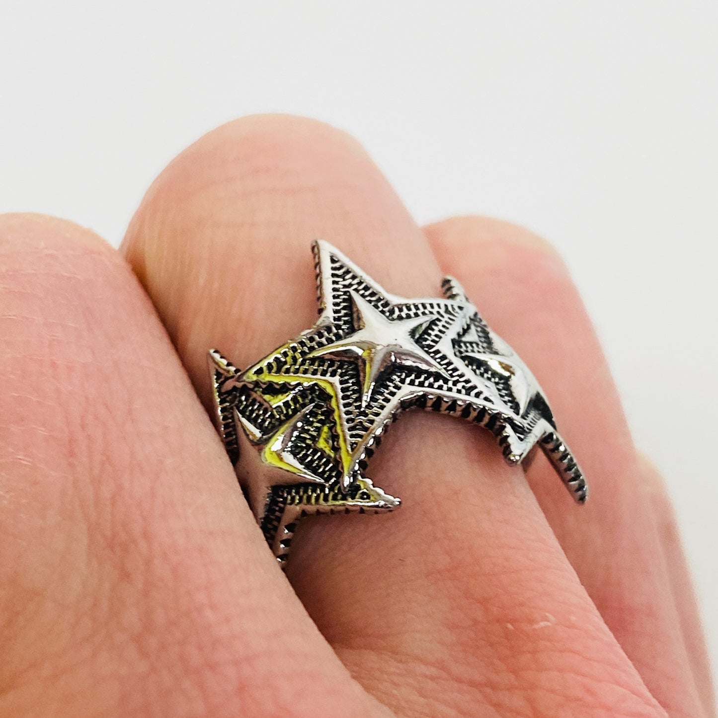 Star Cluster Ring