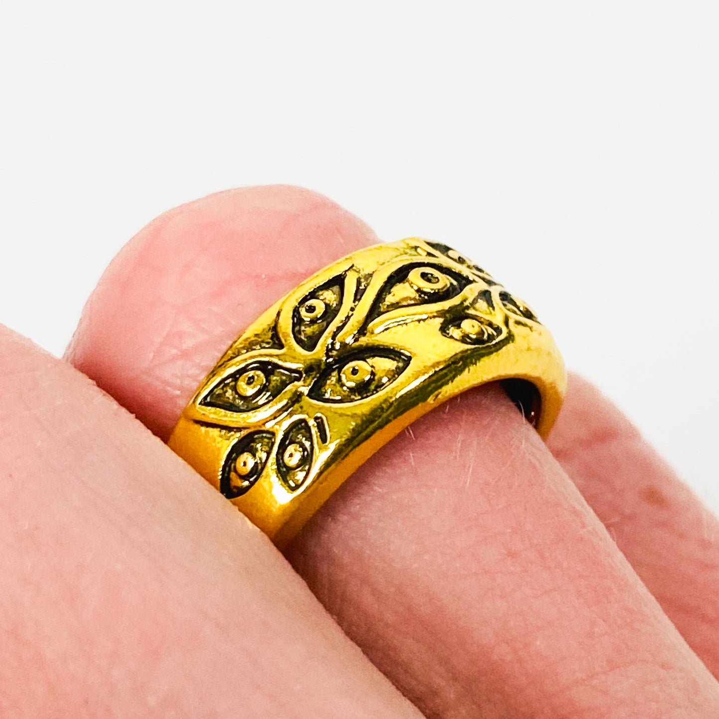Retro Eye Ring Gold