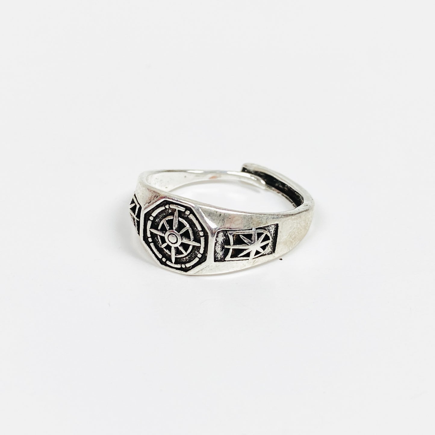 Retro Adjustable Compass Ring Silver