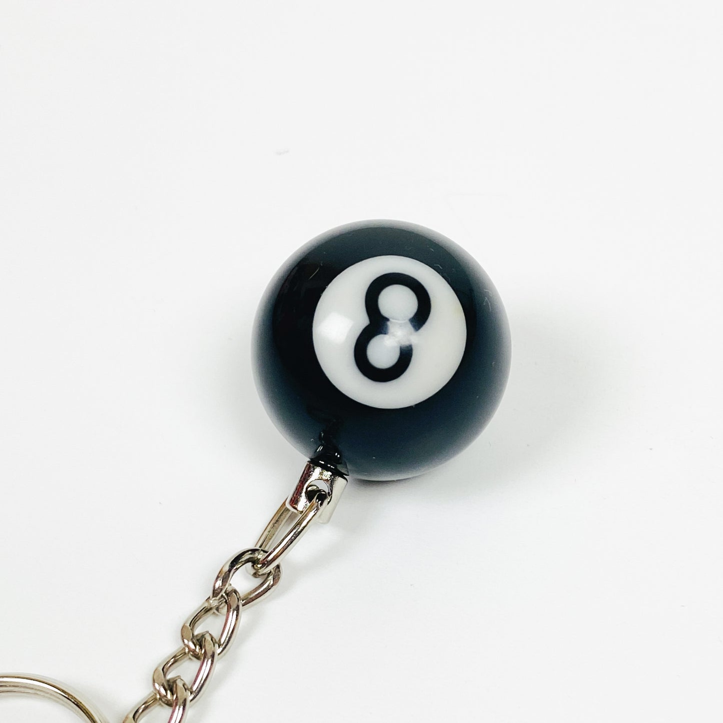 8 Ball Keychain