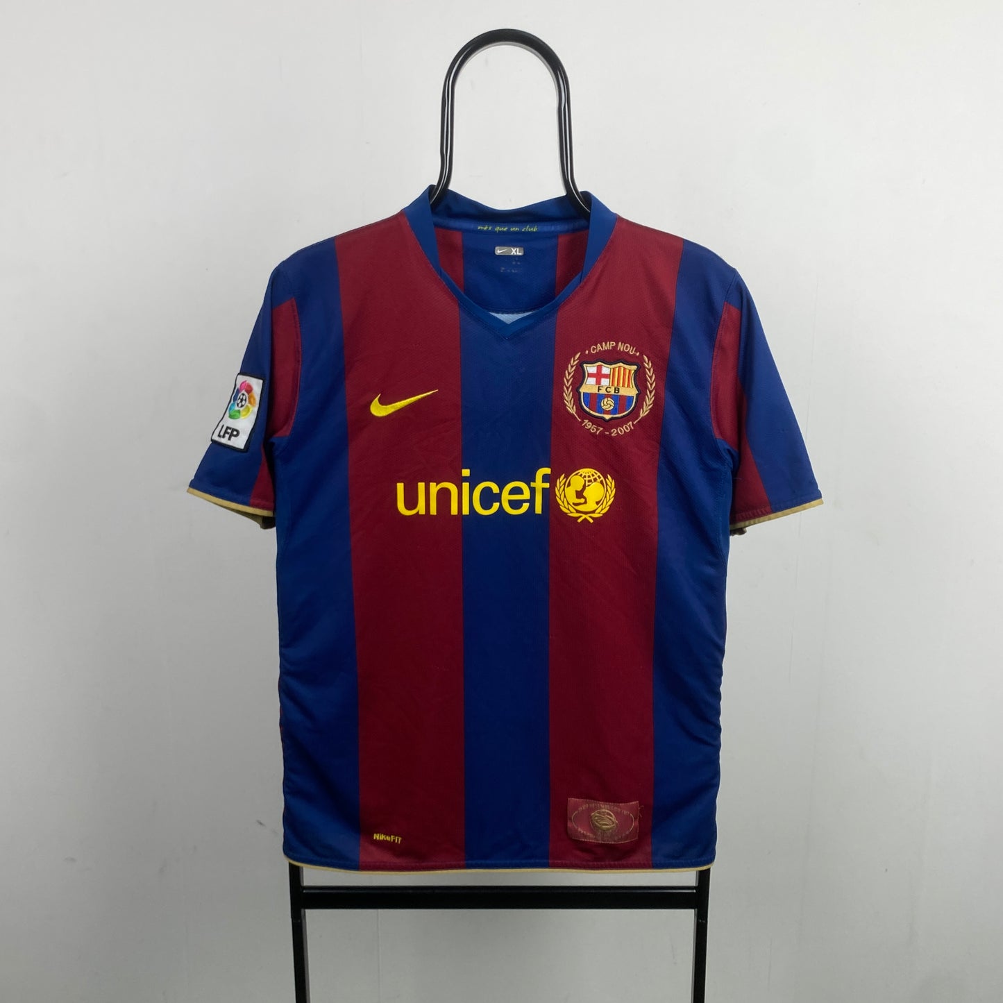 00s Nike Barcelona Football Shirt T-Shirt Red Small