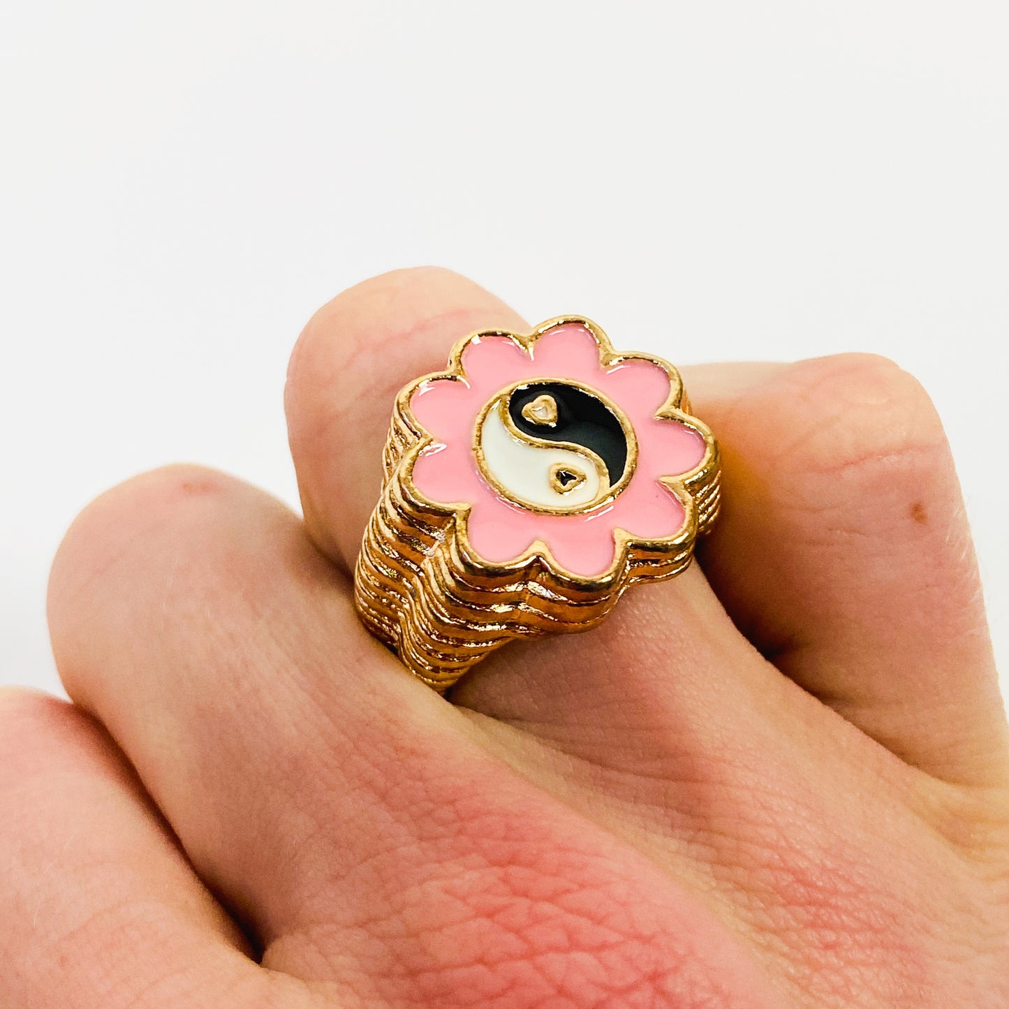 Retro Vintage Flower Ring Gold Pink