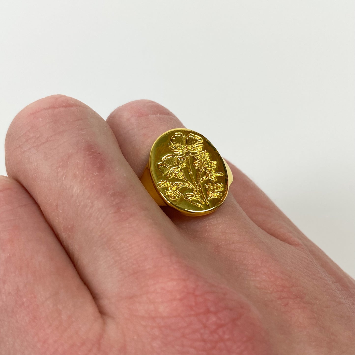 Vintage Flower Signet Ring Gold