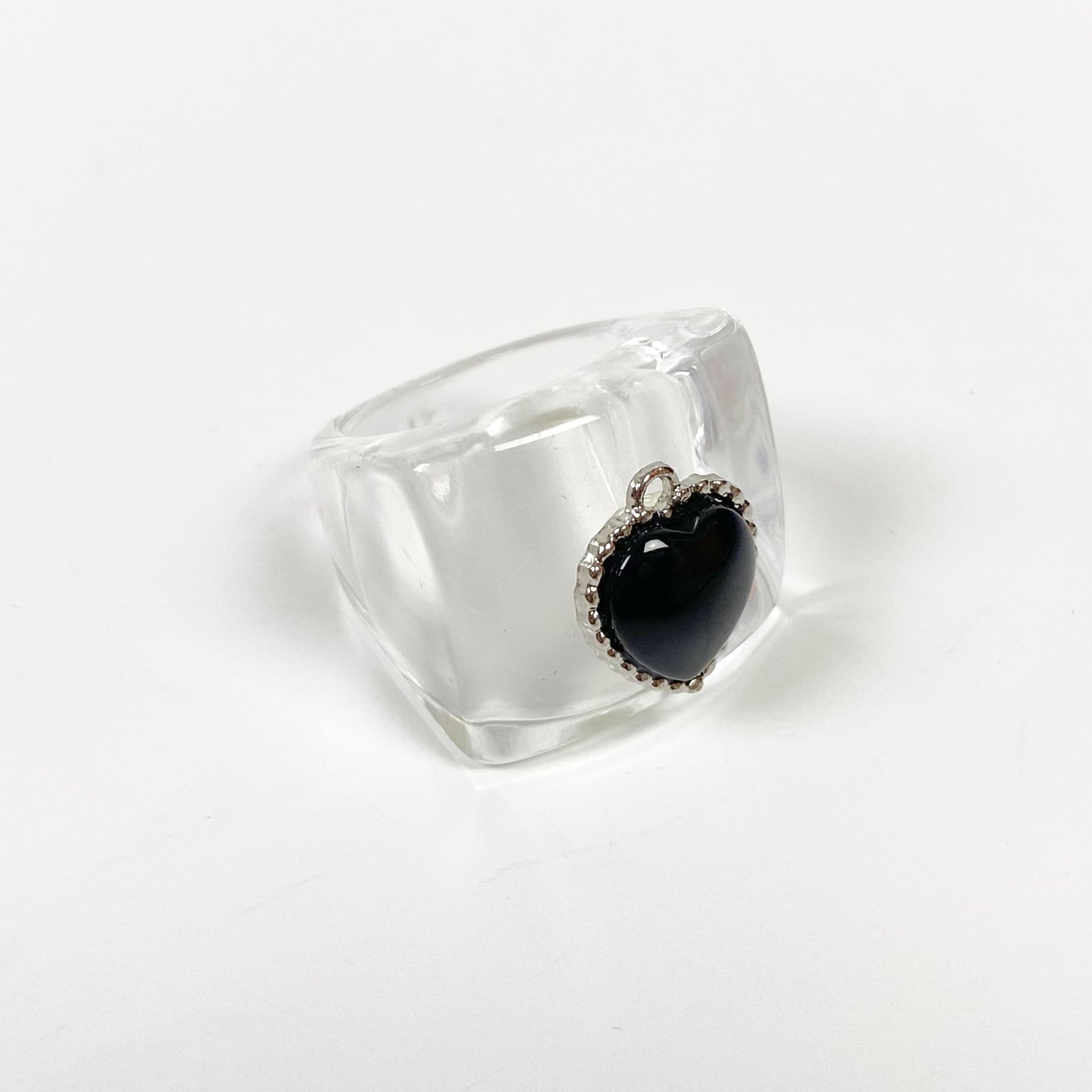 Retro Chunky Heart Ring Clear