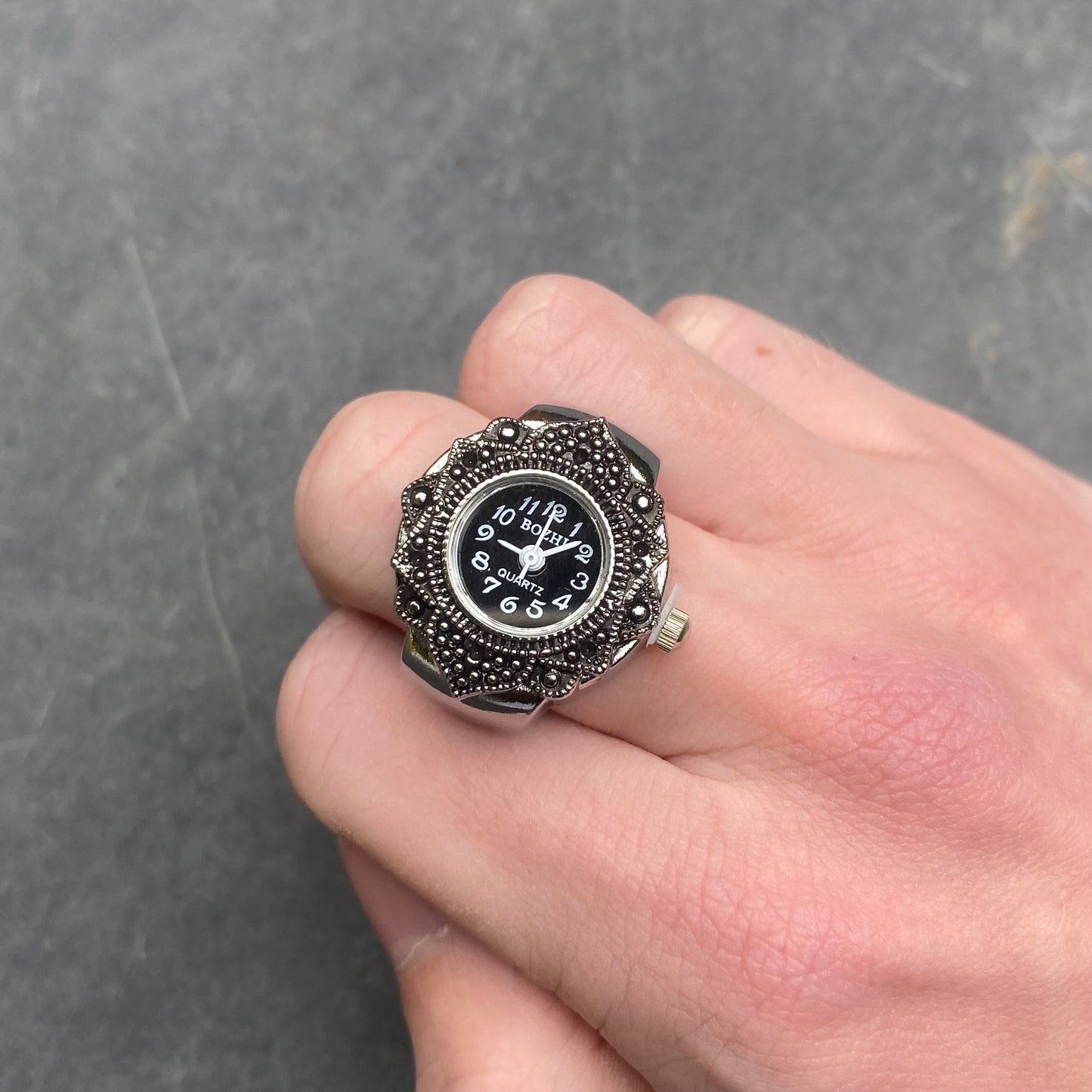 Retro Adjustable Watch Ring Silver Black