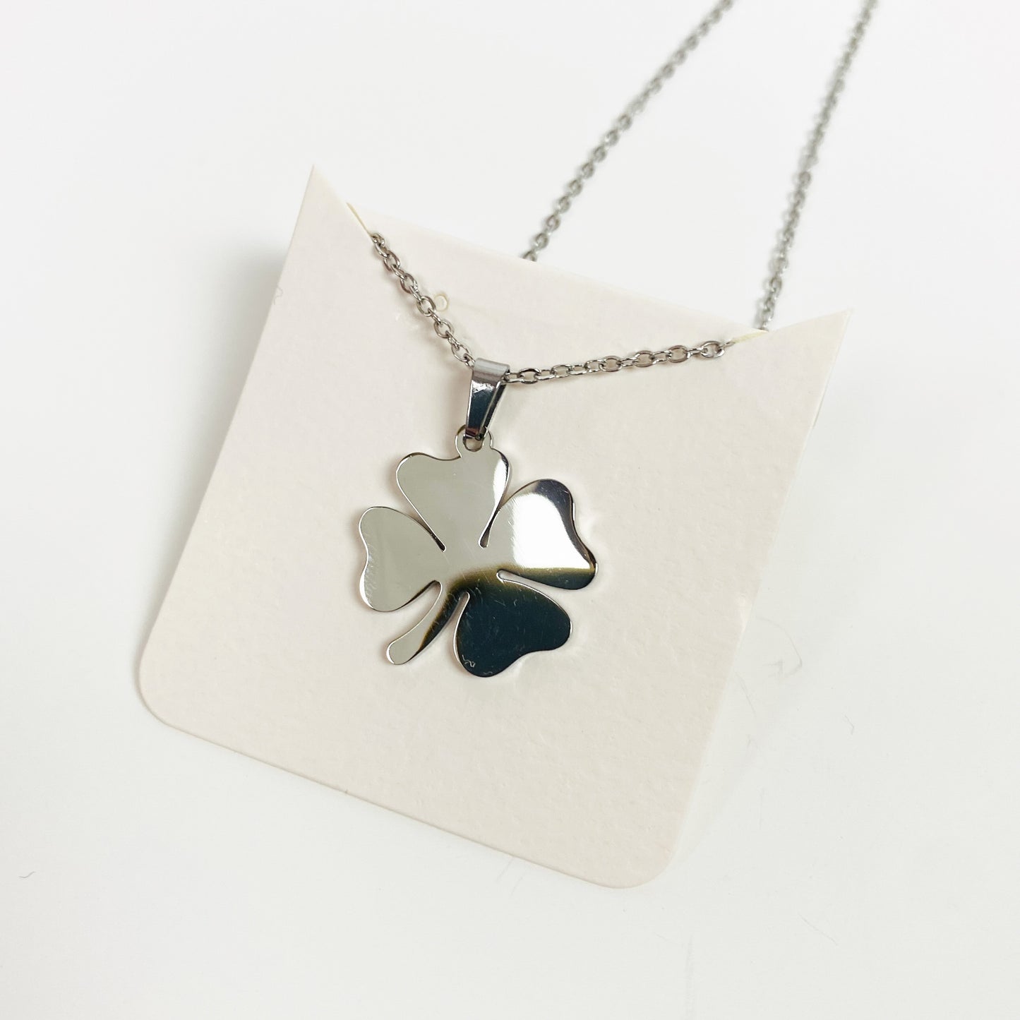 Vintage Retro Shamrock Necklace Chain Silver