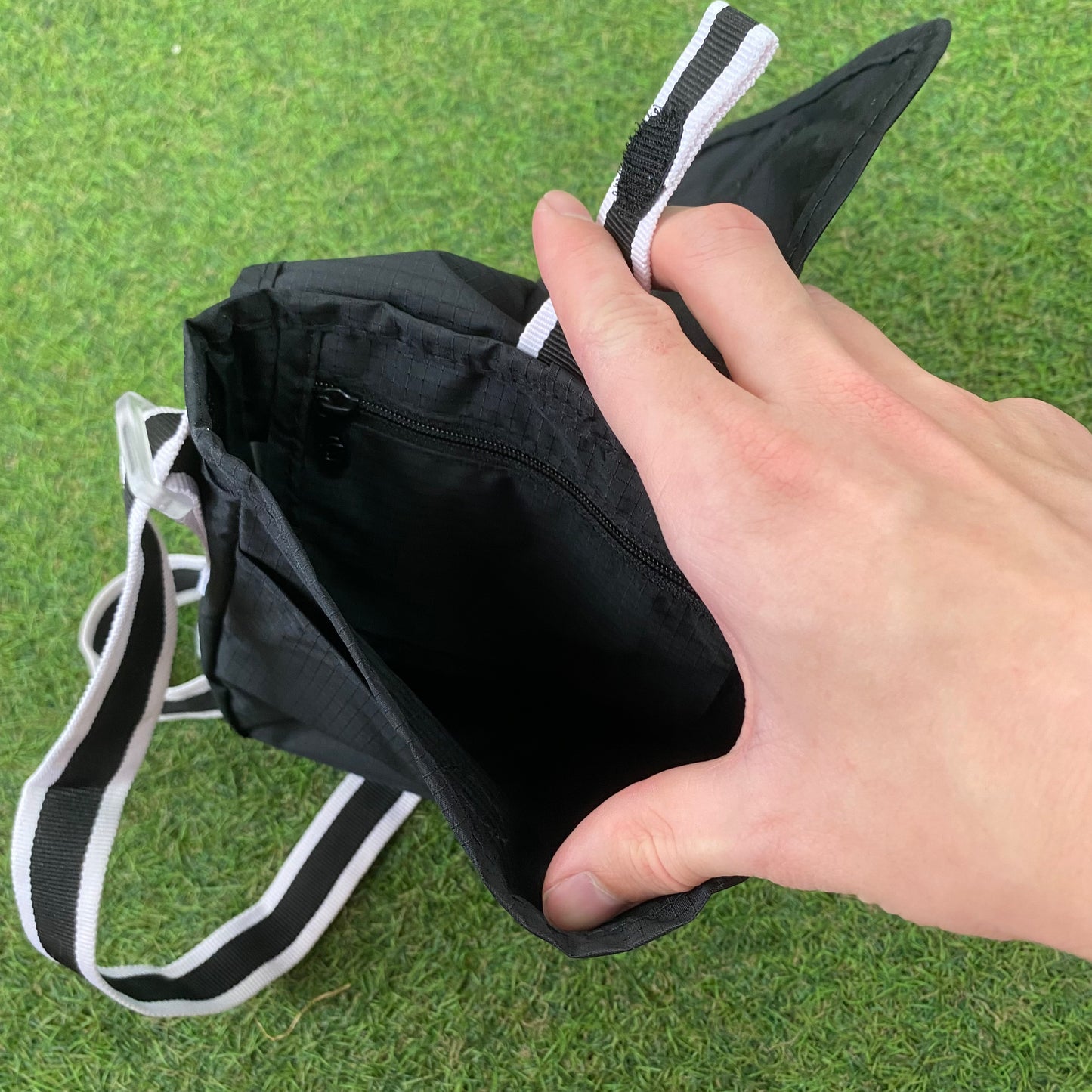 00s Nike Shoulder Sling Bag Black