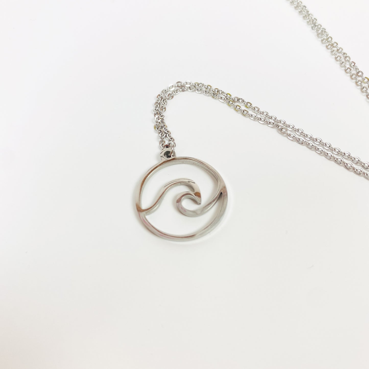 Vintage Retro Wave Necklace Chain Silver