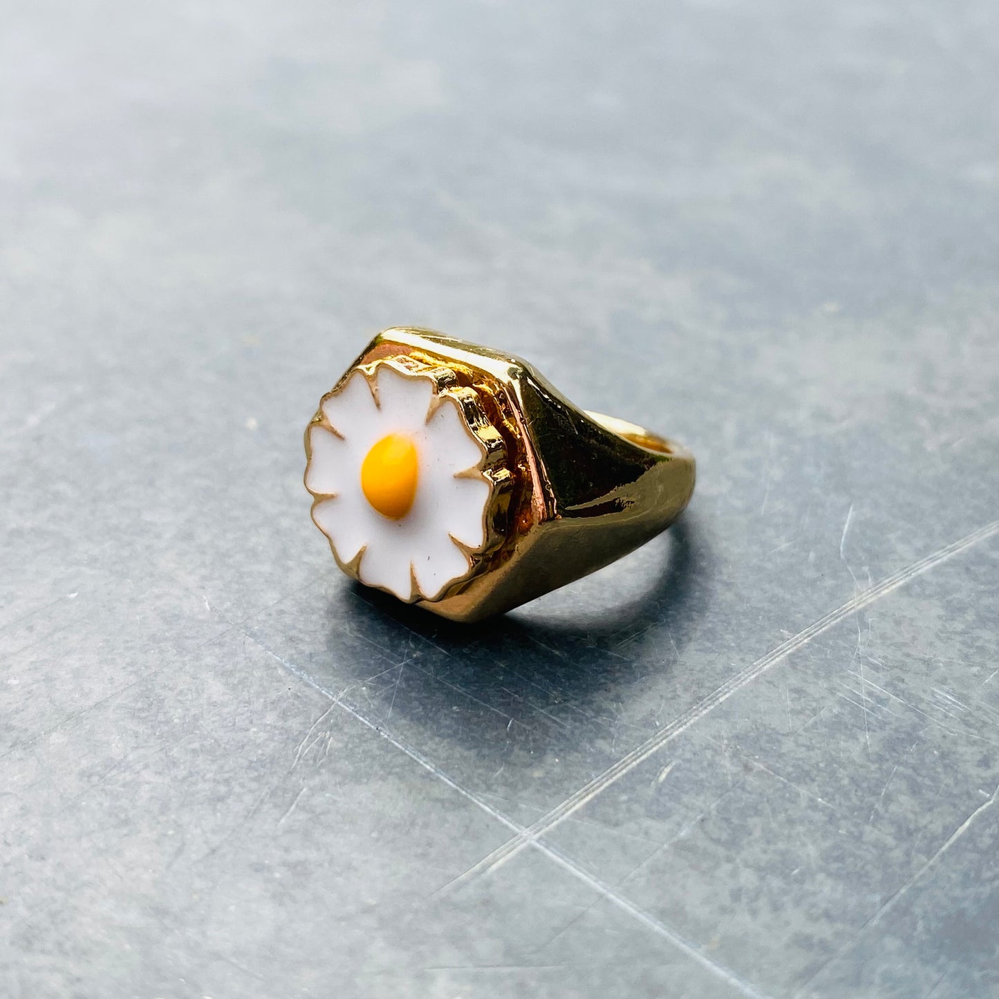 Daisy Ring Gold