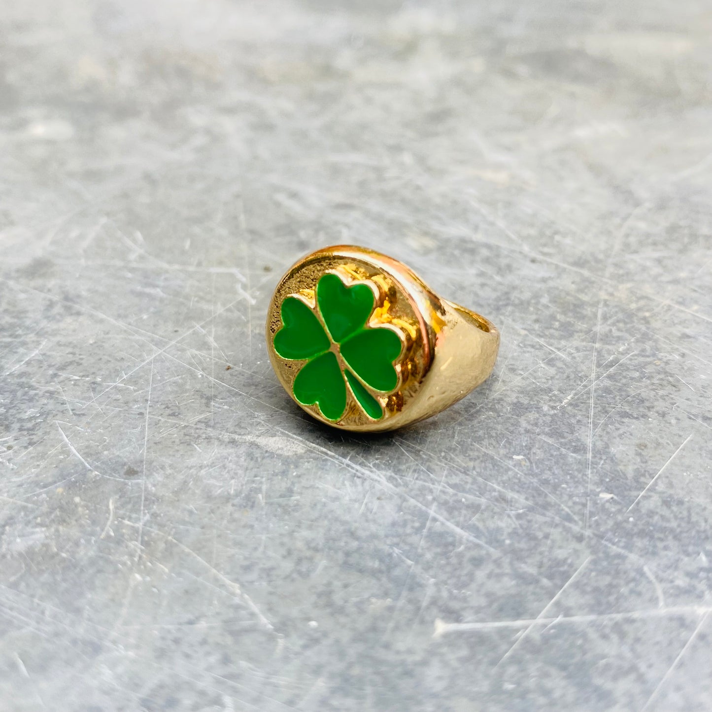 Clover Leaf Ring Gold