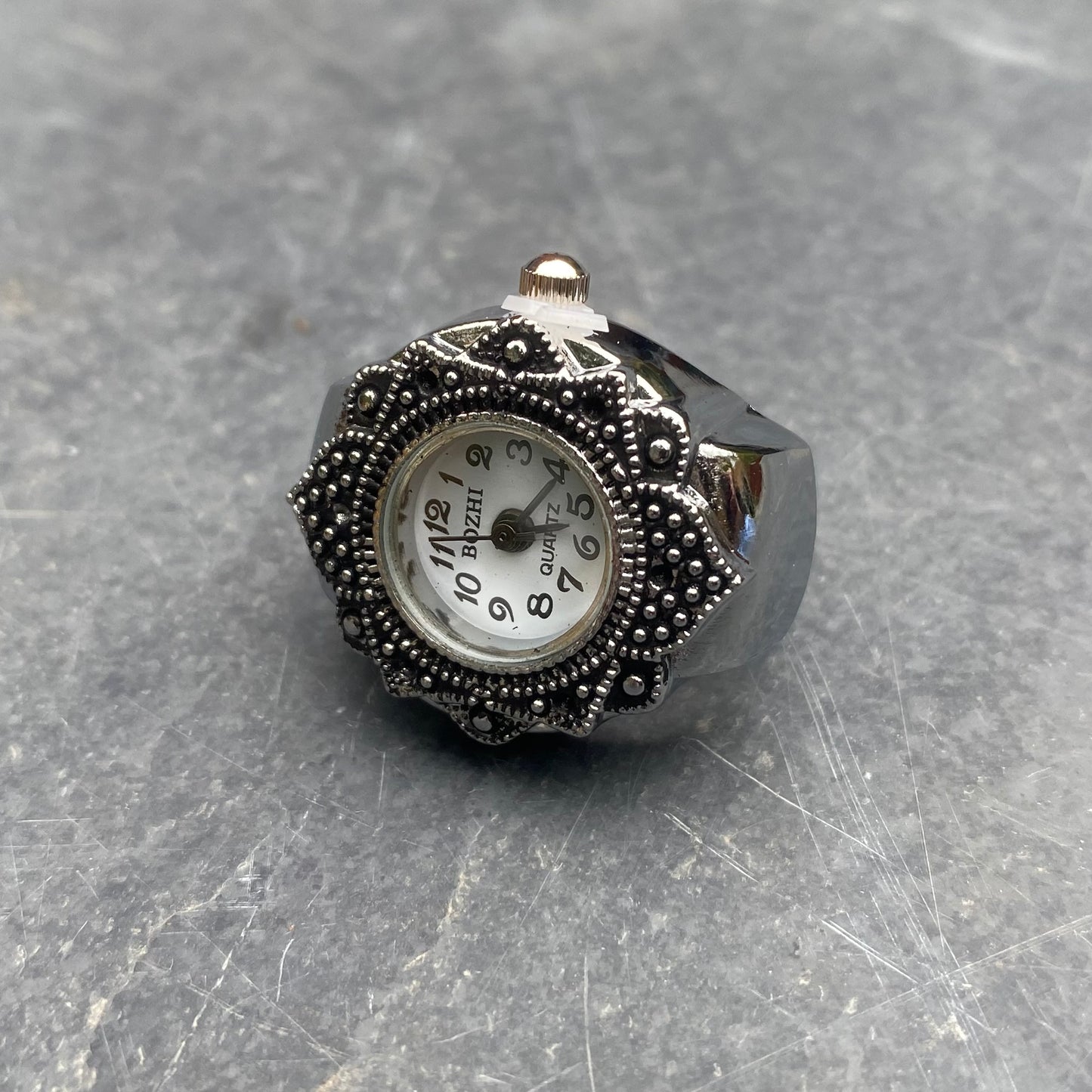 Retro Adjustable Watch Ring Silver White
