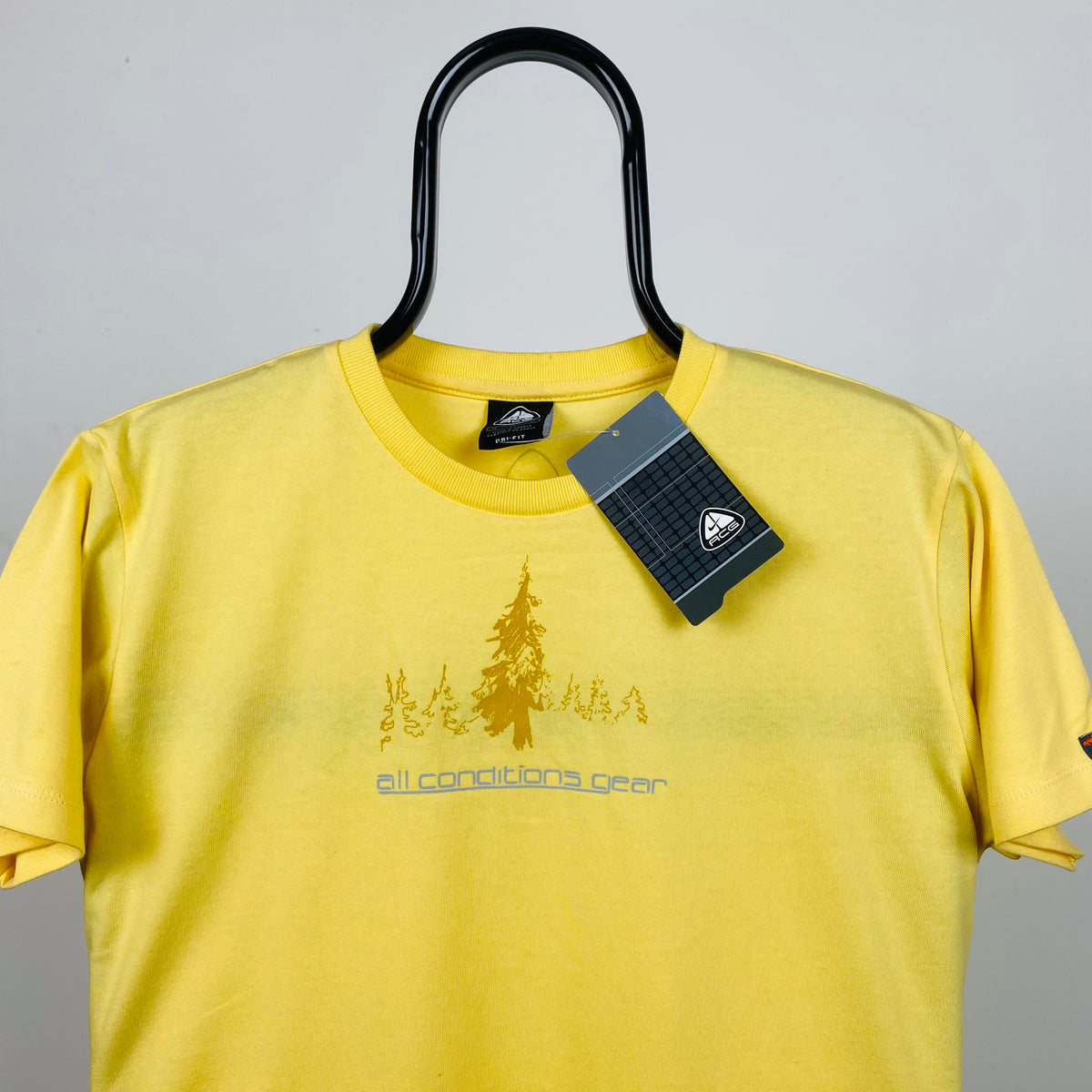 Vintage Nike ACG T-Shirt Yellow Medium – Clout Closet